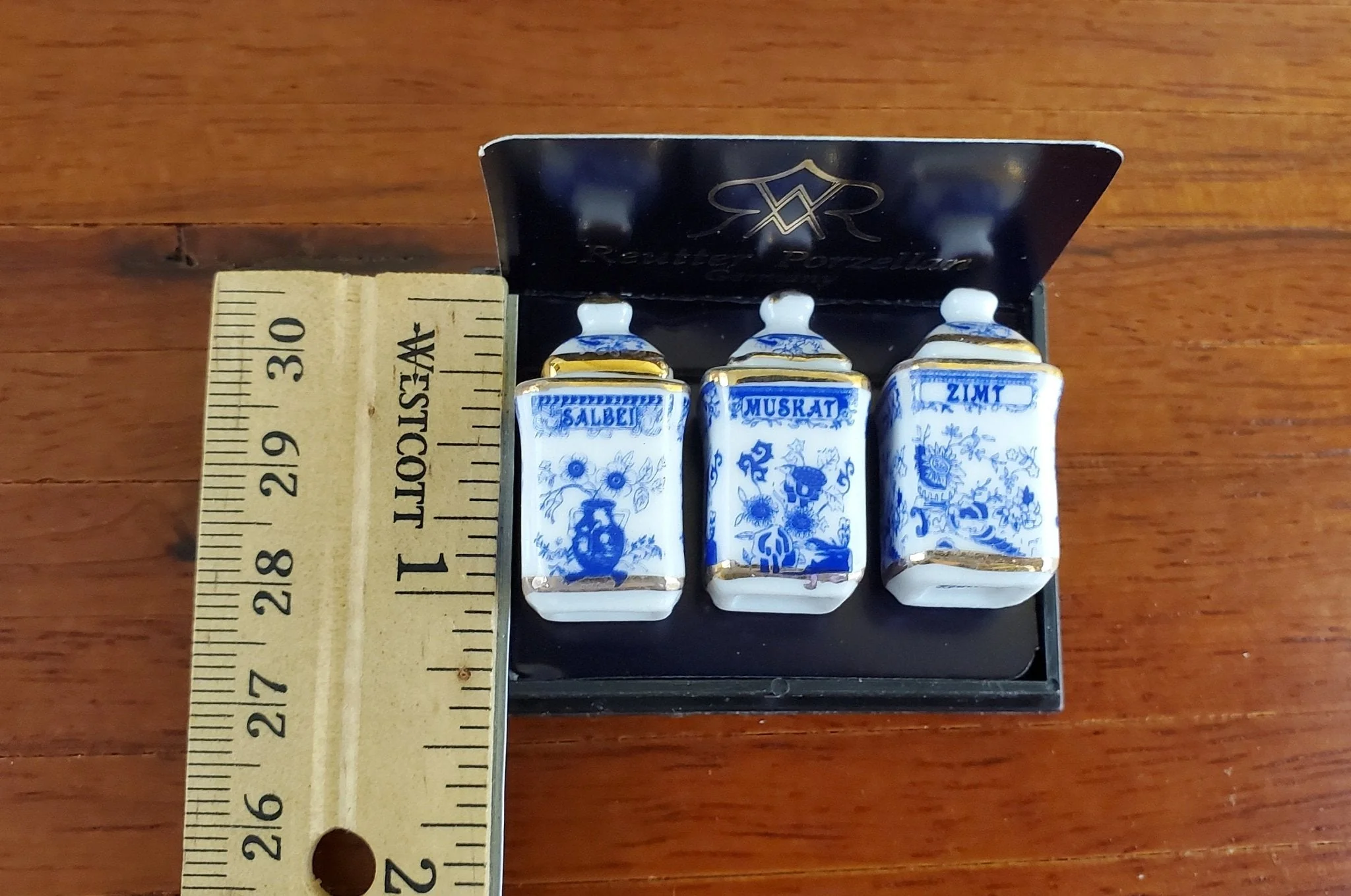 Dollhouse Miniature 3 Large Jars Bins with Lids Reutter Porcelain 1:12 Scale Kitchen - Image 4