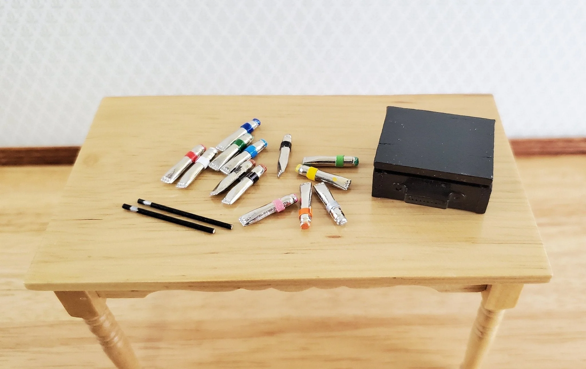 Dollhouse Miniature Art Box Set with Oil Paints & Brushes 1:12 Scale - Image 2