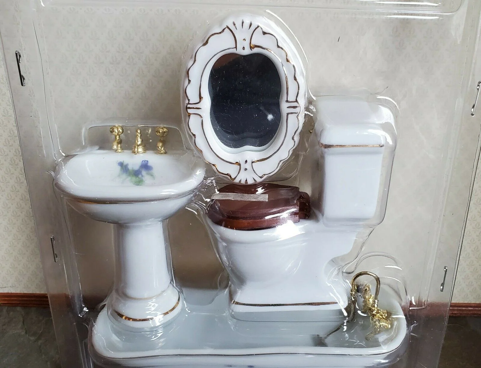 Dollhouse Miniature Bathroom Set Tub Toilet Sink White Purple Flower 1:12 Scale - Image 2