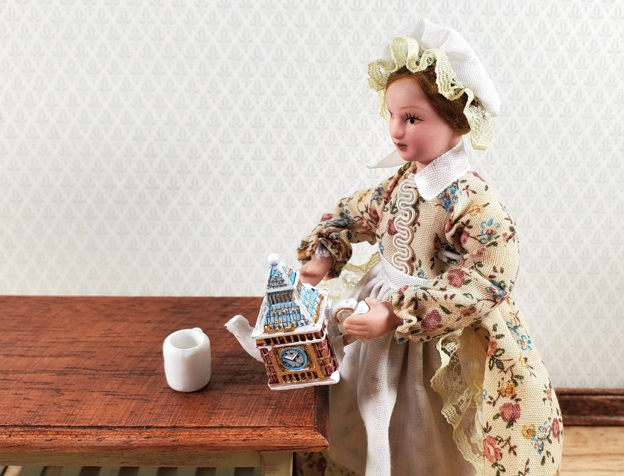 Dollhouse Miniature Big Ben Teapot Kettle 1:12 or 1/6 Scale Kitchen Cookware - Image 3