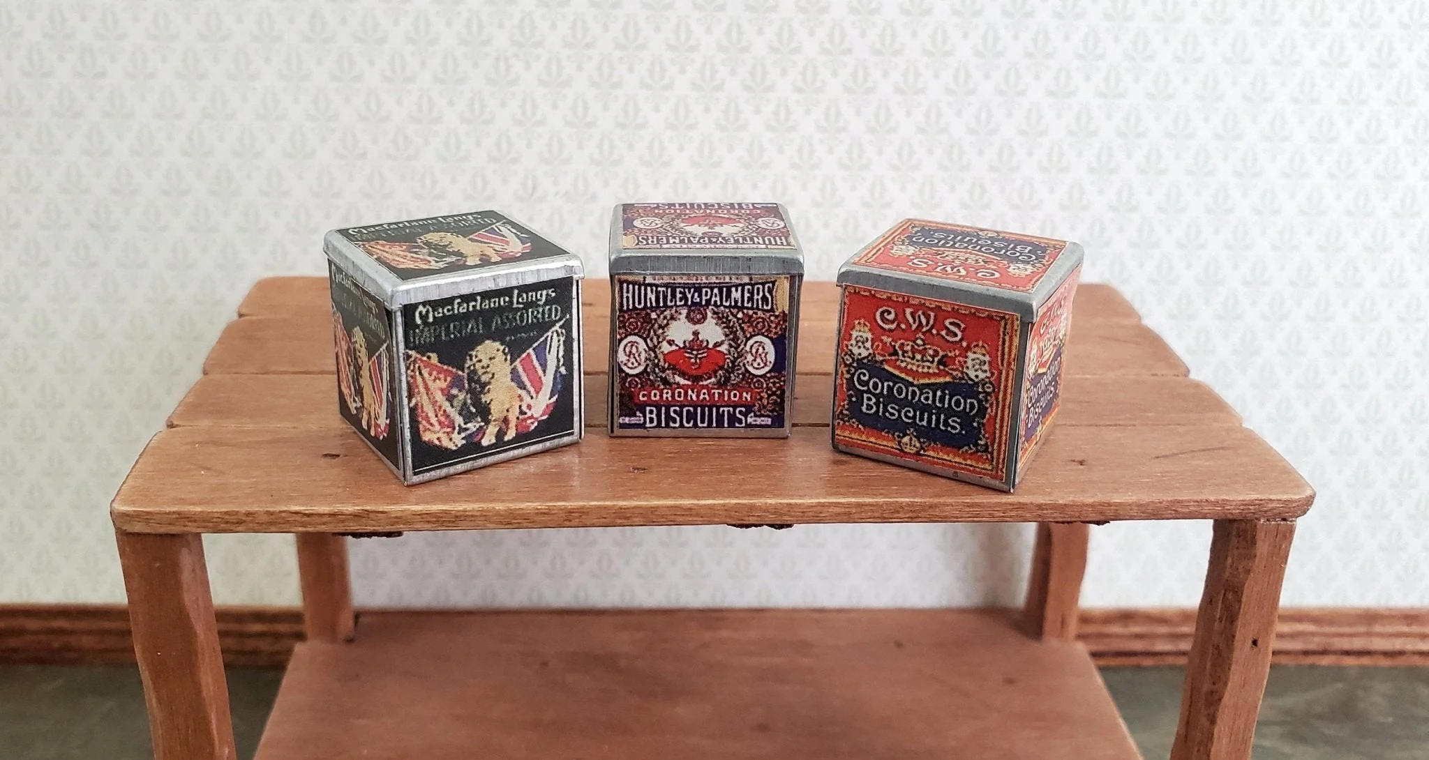 Dollhouse Miniature Biscuit Cookie Tins Old Fashion Grocery Store 1:12 Scale Food