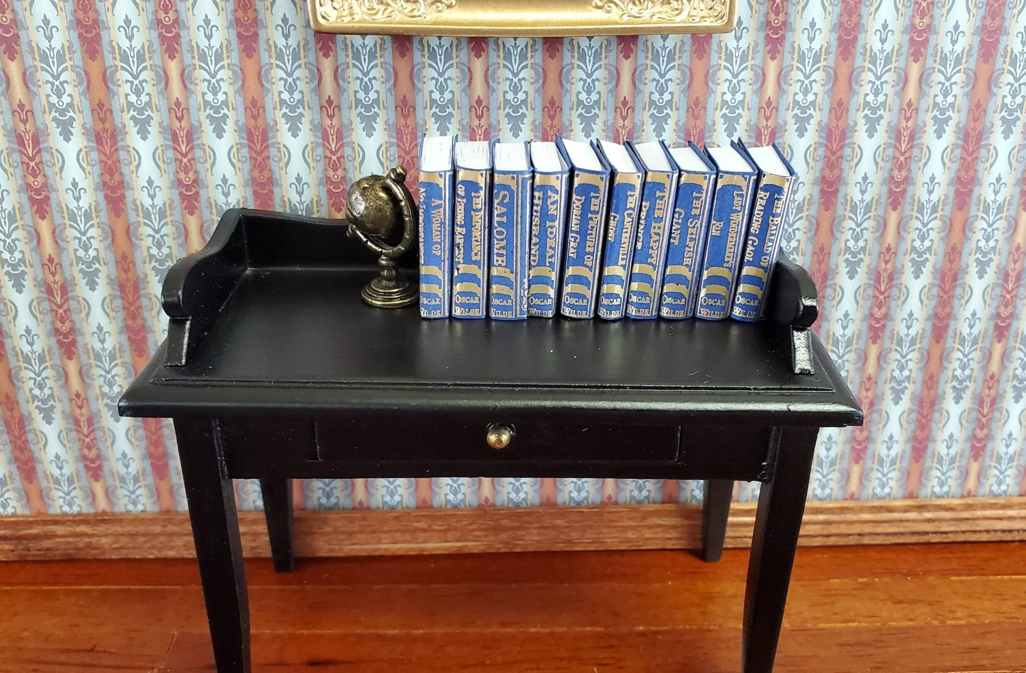 Dollhouse Miniature Book Set x10 Oscar Wilde 1:12 Scale (blank inside) - Image 4