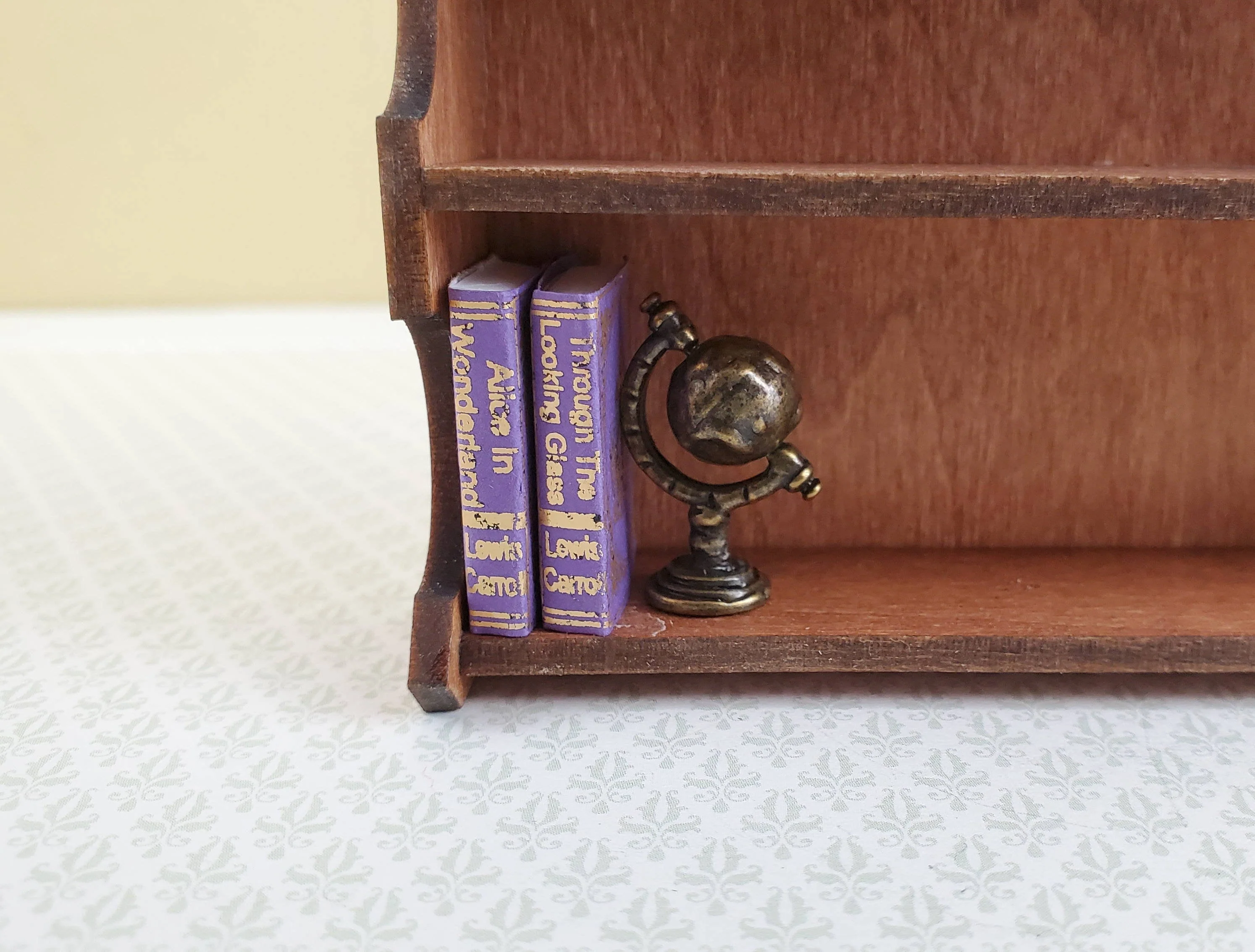 Dollhouse Miniature Books x2 Alice in Wonderland Set Lewis Carroll 1:12 Scale (blank inside) - Image 4