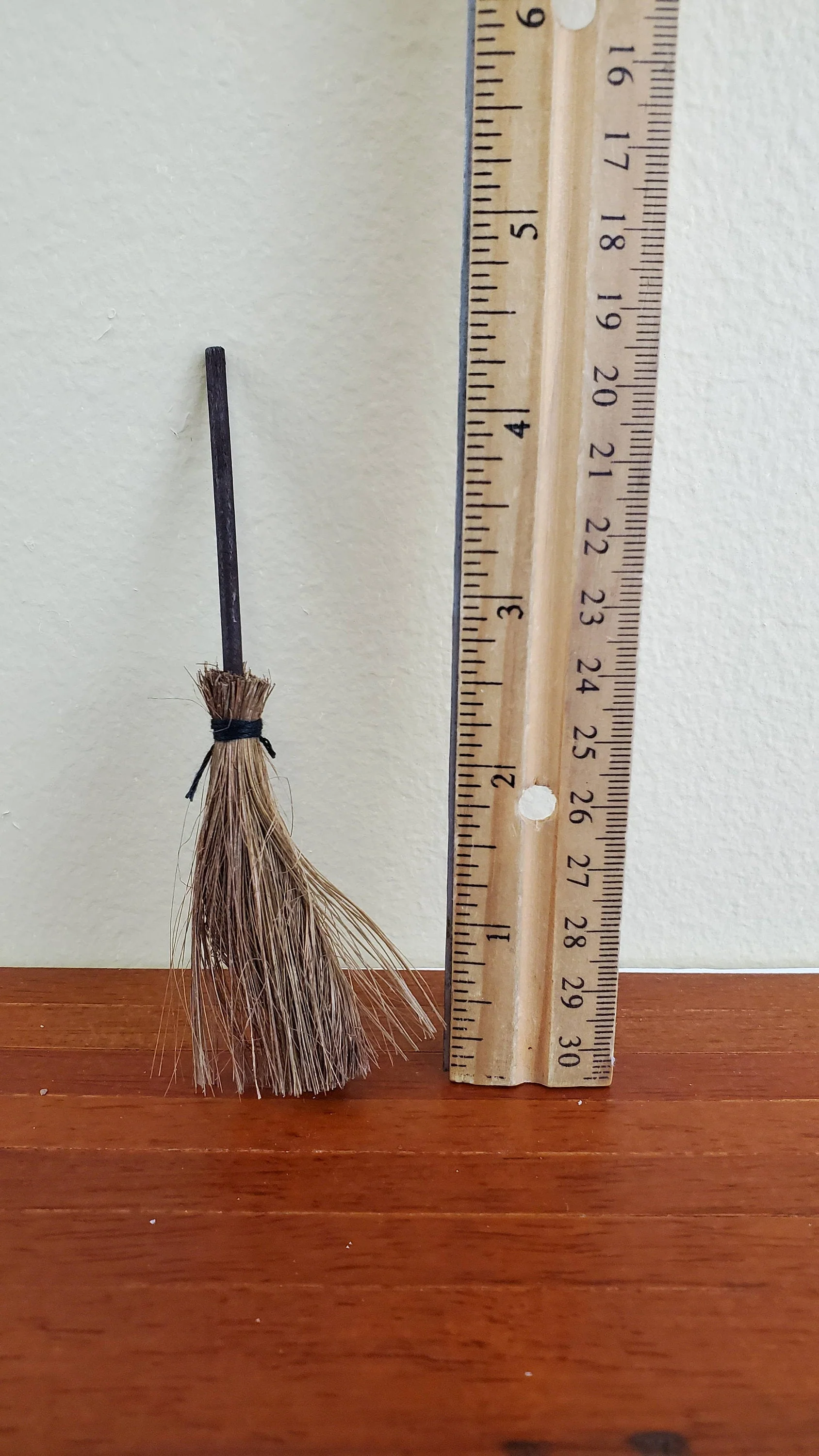 Dollhouse Miniature Broom Primitive Straw Style or Witch's Broom 1:12 Scale - Image 2