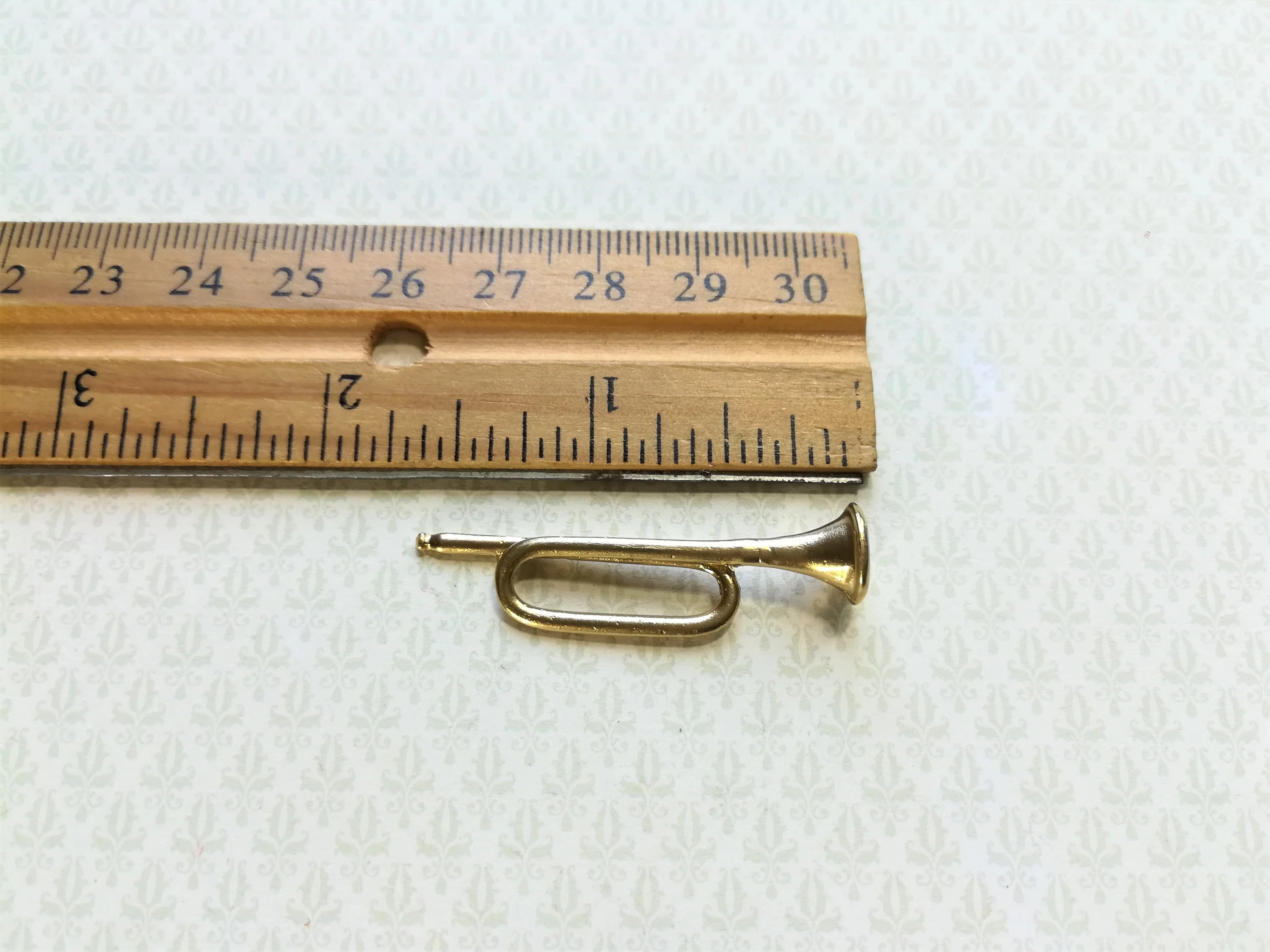Dollhouse Miniature Bugle Horn Gold Metal 1 5/8" 1:12 Scale Instrument - Image 3