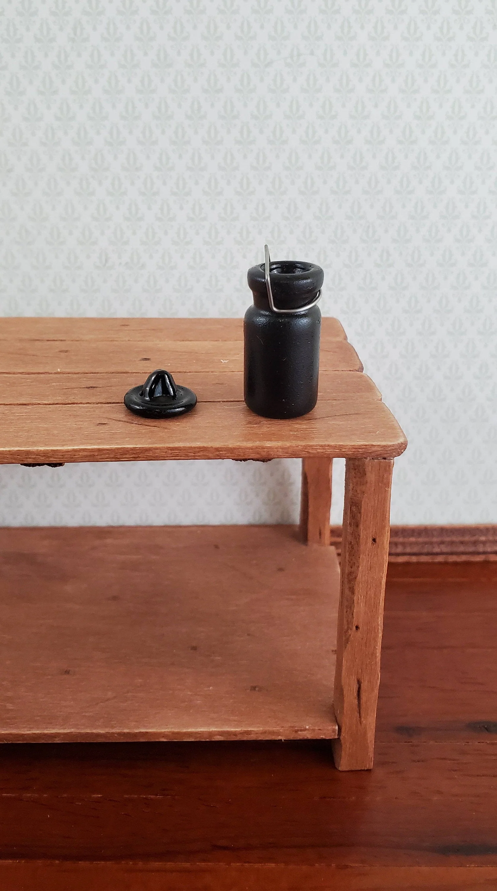 Dollhouse Miniature Canning Jar Large Black Glass with Lid 1:12 Scale - Image 2