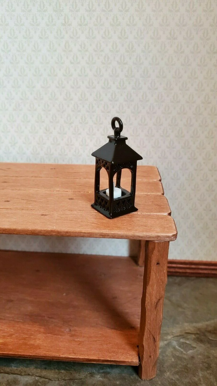 Dollhouse Miniature Carriage Lantern with Candle 1:12 Scale non electric - Image 2
