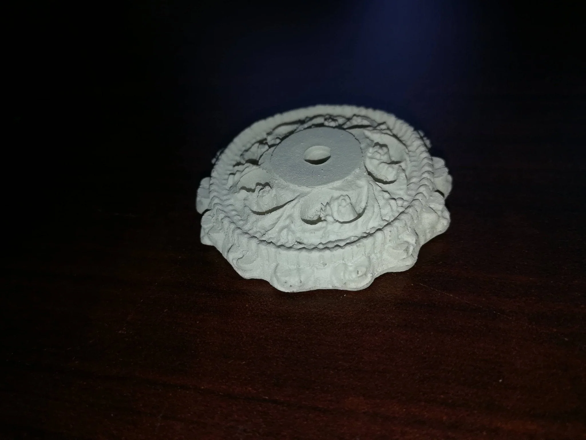 Dollhouse Miniature Ceiling Rose Medallion Small Plaster Resin 1:12 Scale 1 1/2" - Image 2