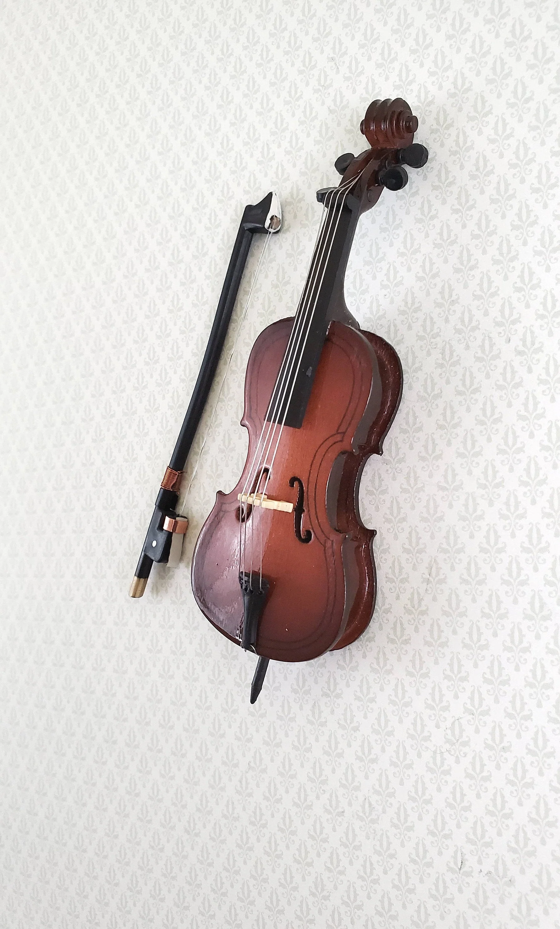 Dollhouse Miniature Cello and Bow Wood 4 1/2" 1:12 Scale Instrument - Image 2