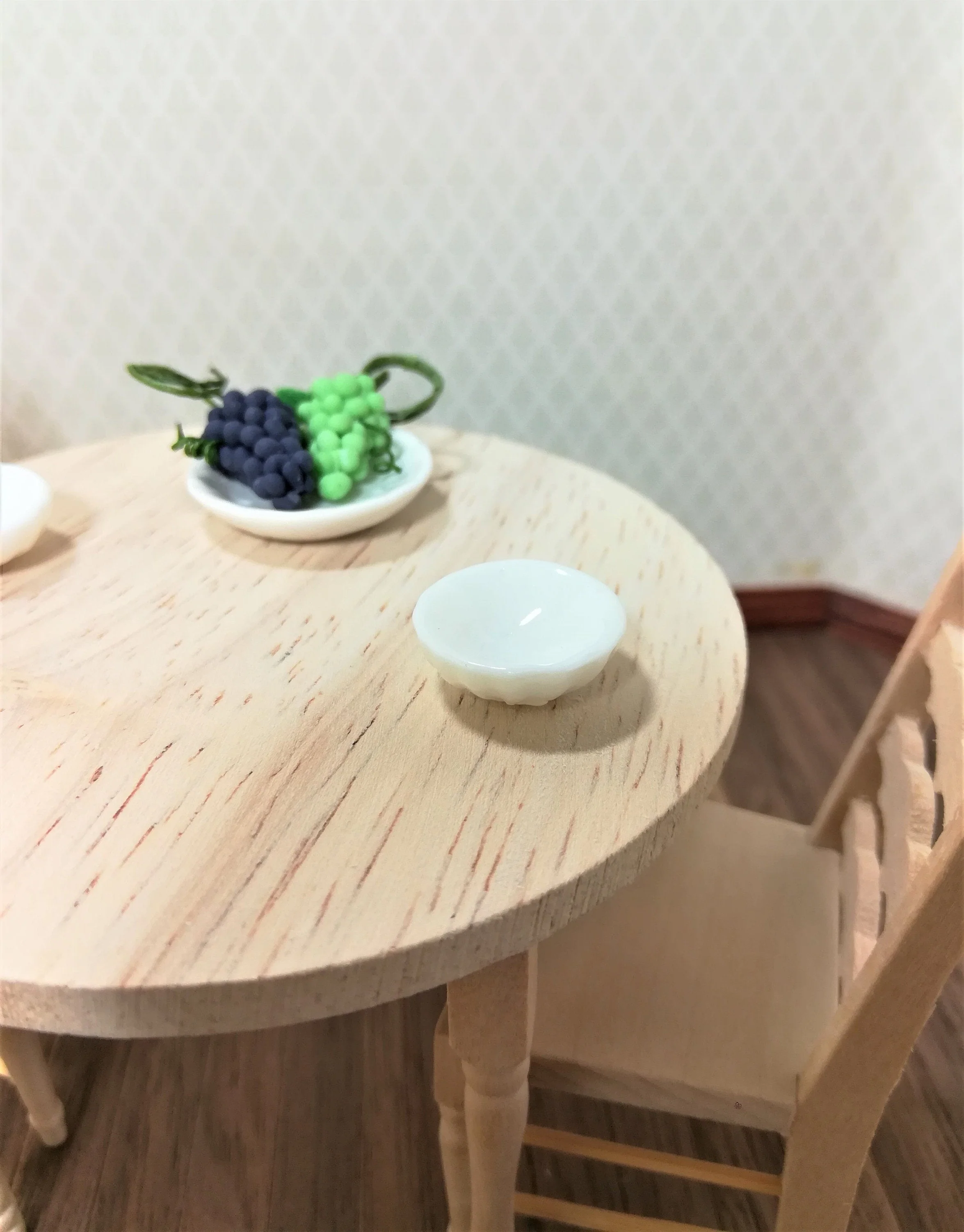 Dollhouse Ceramic Bowls Set of 2 White Fluted Edges 1:12 Scale Miniature Kitchen - Image 3