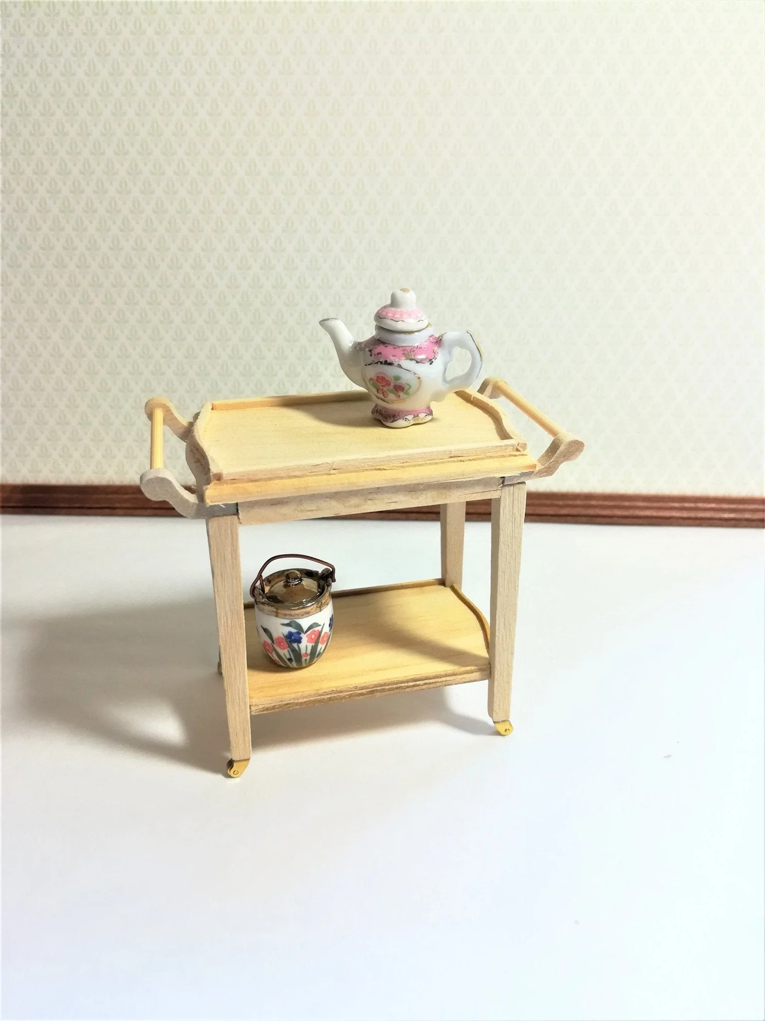 Dollhouse Miniature Ceramic Fancy Pink & White Teapot with Removable Lid 1:12 Scale - Image 3