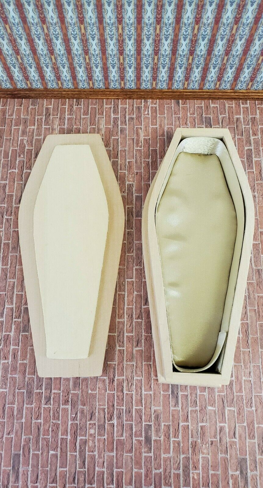 Dollhouse Miniature Coffin Opens Lined Unpainted Wood 1:12 Scale 6 3/4" - Image 5