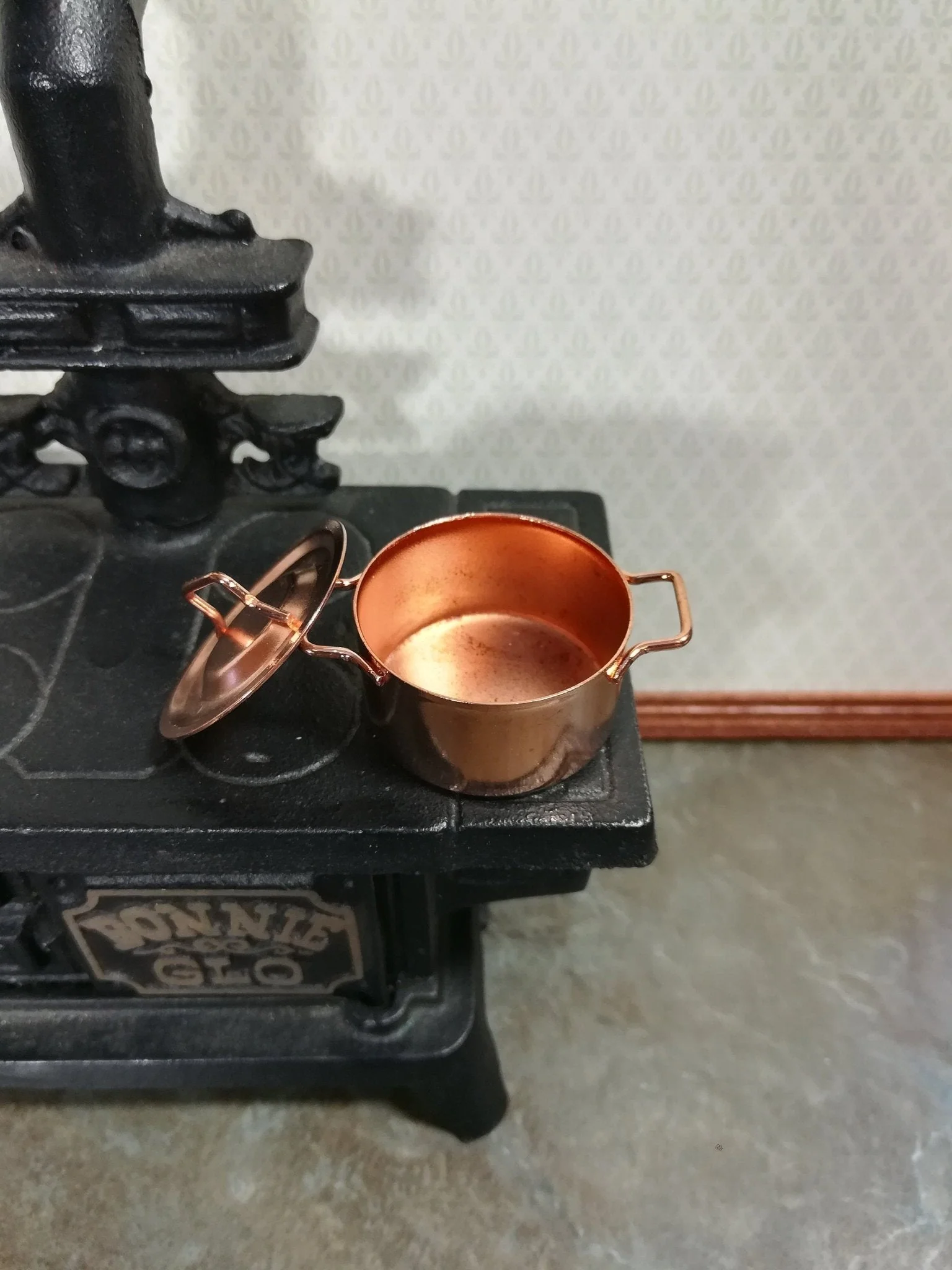 Dollhouse Miniature Copper Stock Soup Pot Extra Large with Removable Lid 1:12 Scale - Image 2
