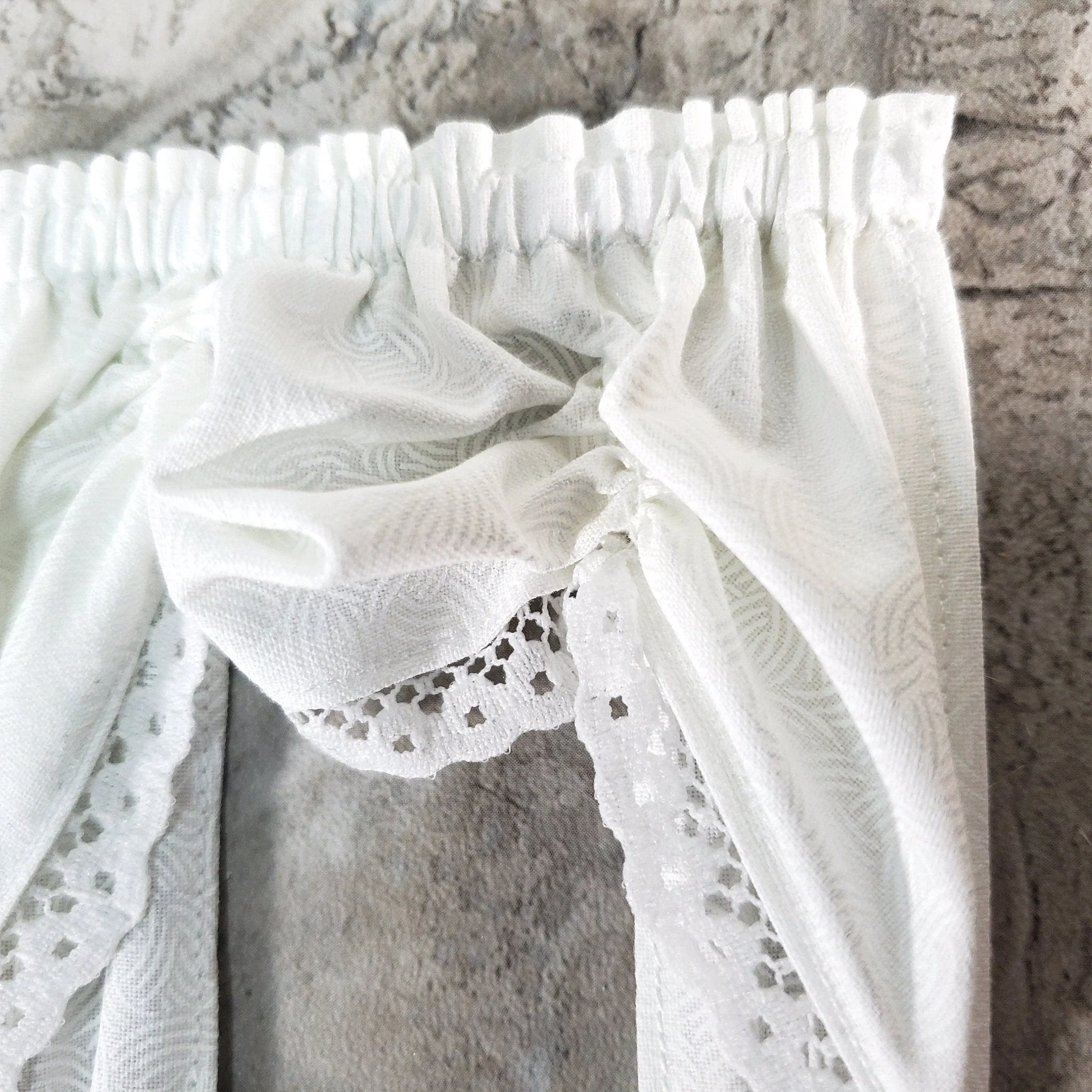 Dollhouse Miniature Curtains with Valance White with Scallop Print 1:12 Scale Handmade - Image 3