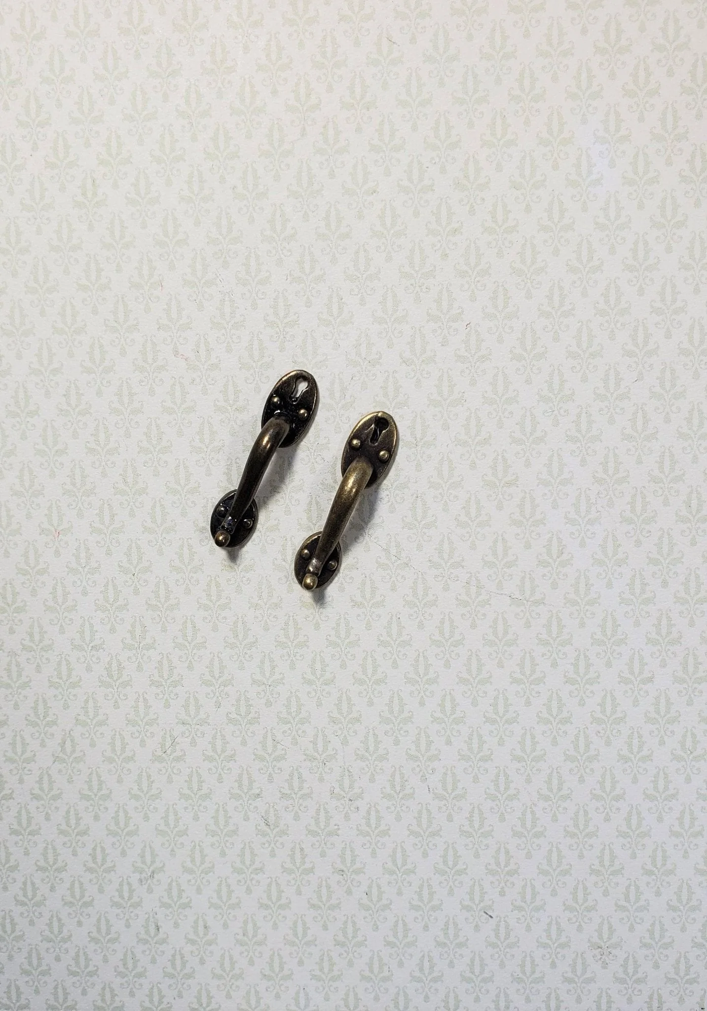 Dollhouse Miniature Door Handles Large with Keyhole 1:12 Scale Antique Bronze - Image 4