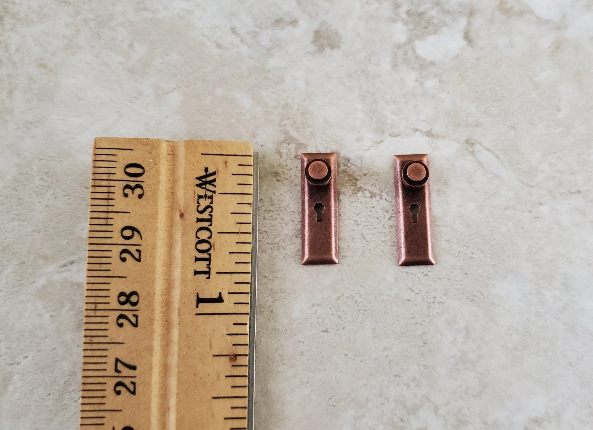 Dollhouse Miniature Doorknobs Handles Set with Keys 1:12 Scale Bronze CLA05526 - Image 3
