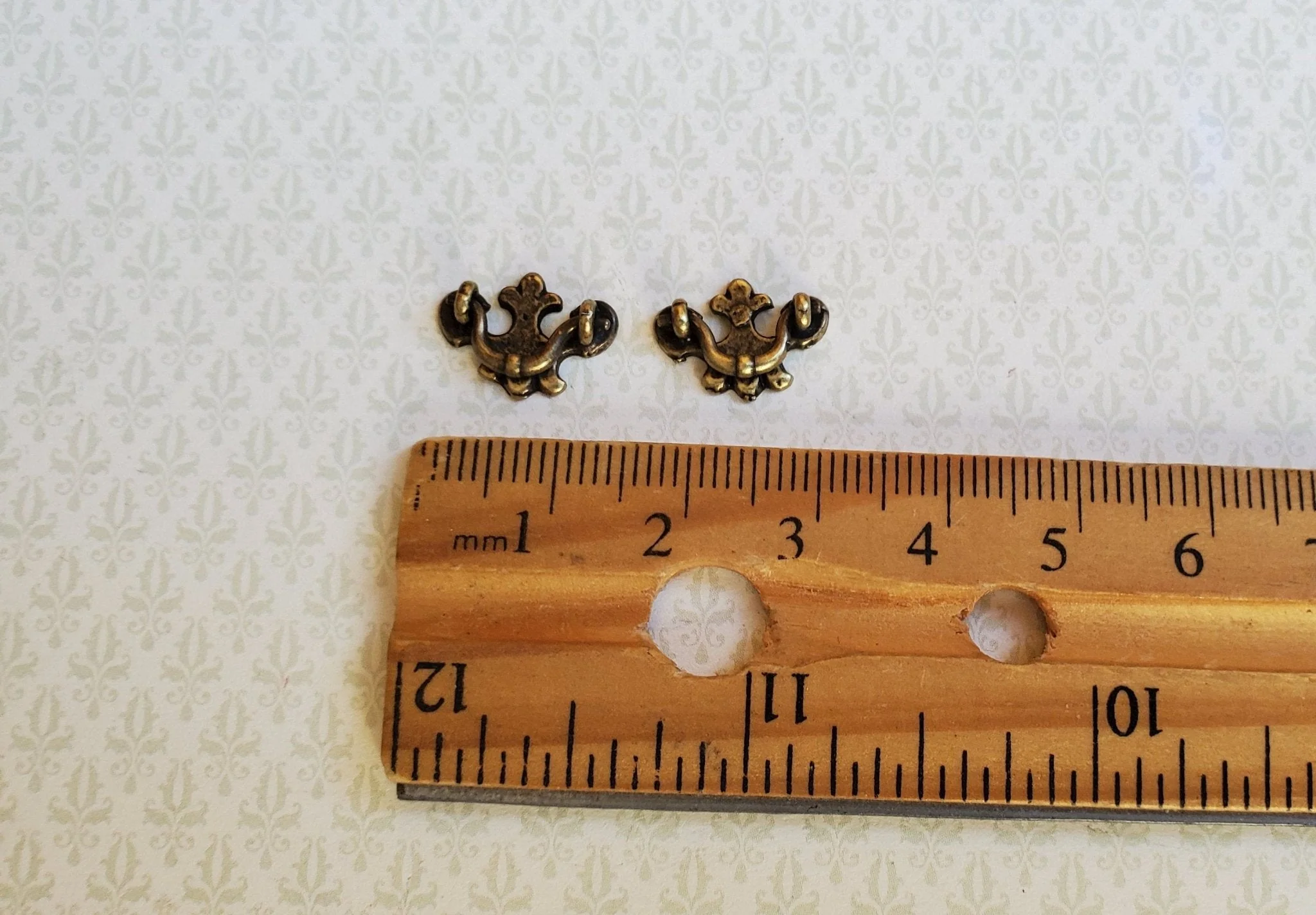Dollhouse Miniature Drawer Pull or Handle x2 Fleur De Lis Style 1:12 Scale Antique Bronze - Image 3