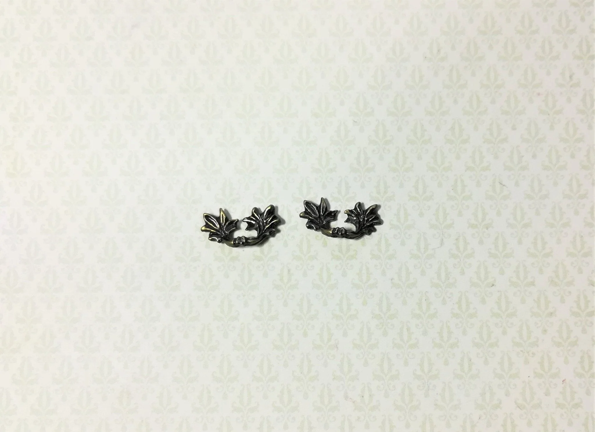 Dollhouse Miniature Drawer Pulls or Handle Leaves Style 1:12 Scale Antique Bronze