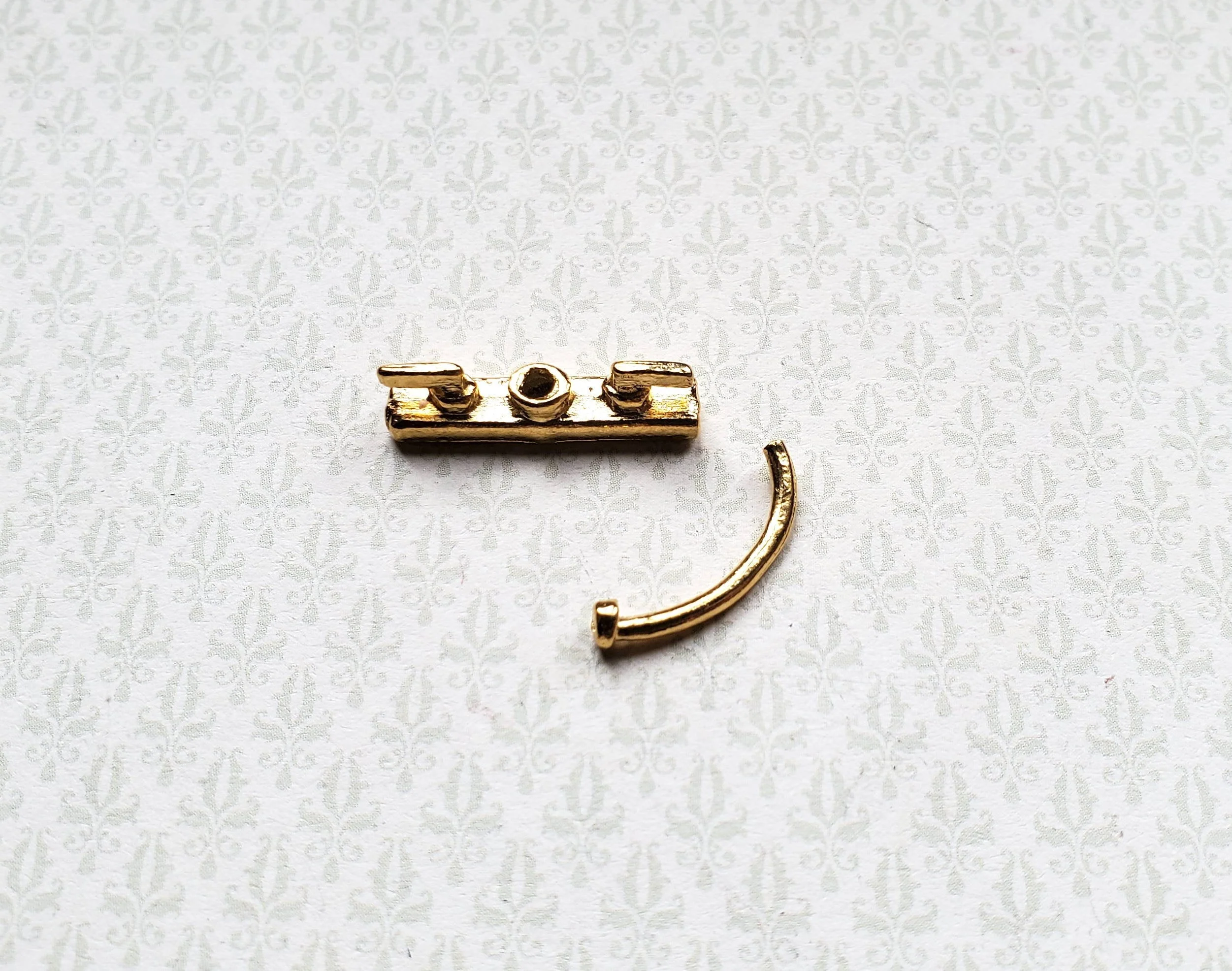 Dollhouse Faucet Tap for Kitchen or Bathroom Sink 1:12 Scale Gold Metal - Image 3