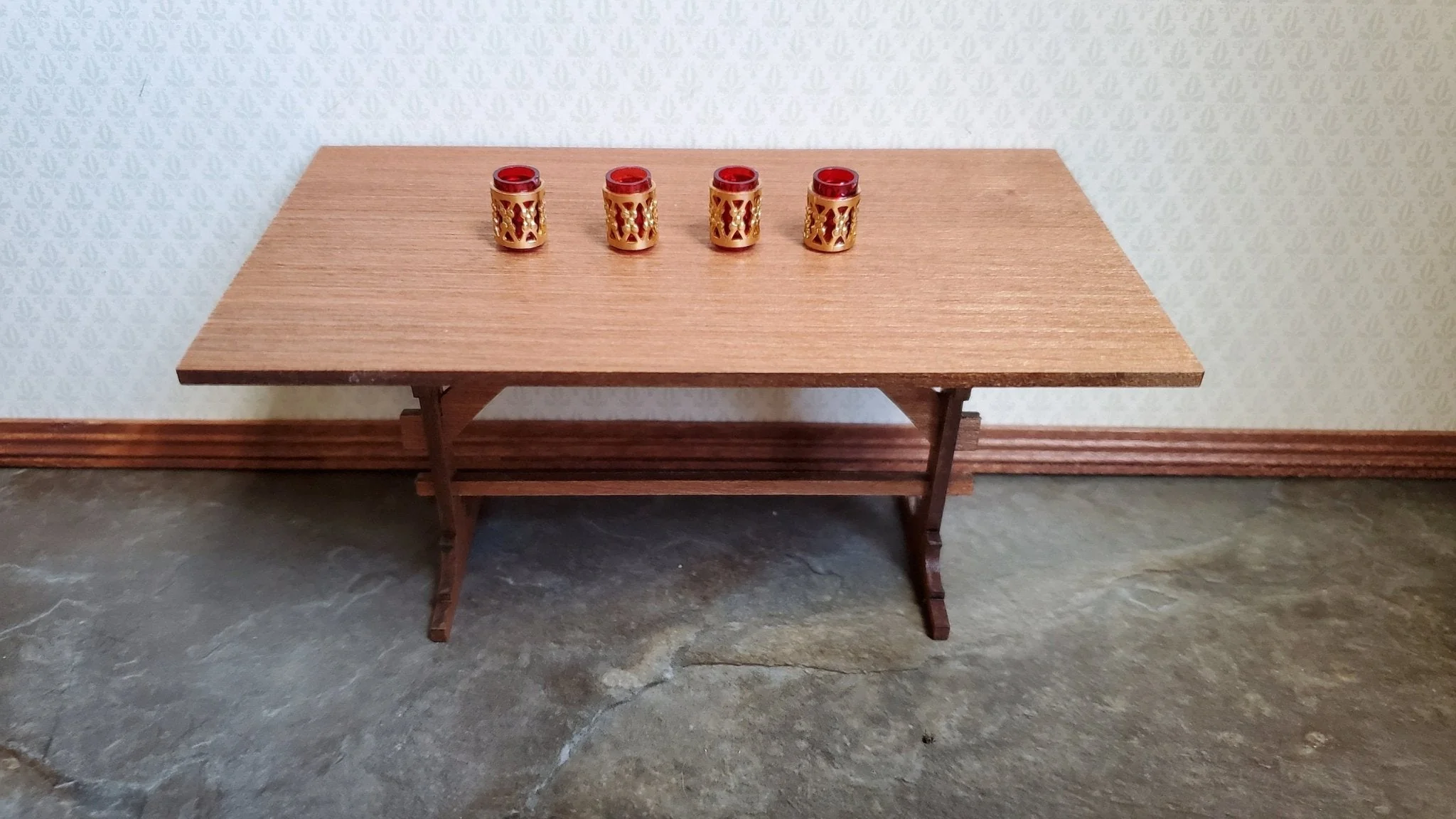 Dollhouse Miniature Glasses Red with Gold Wrap Fancy x4 1:12 Scale Chrysnbon - Image 2