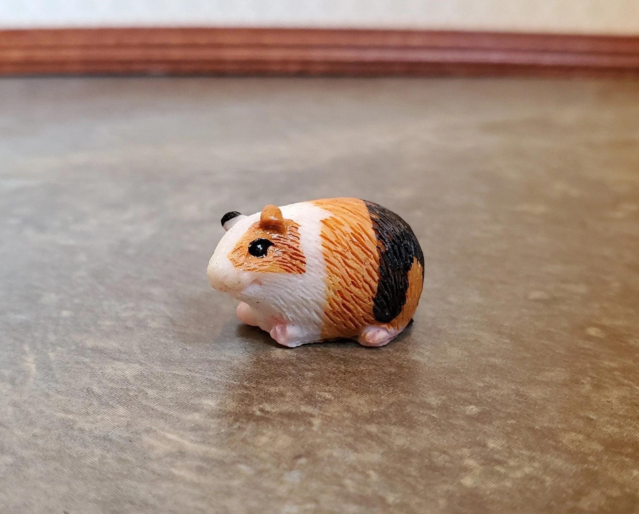 Dollhouse Miniature Guinea Pigs Set of 3 1:12 Scale Pet Black White Brown Orange - Image 3