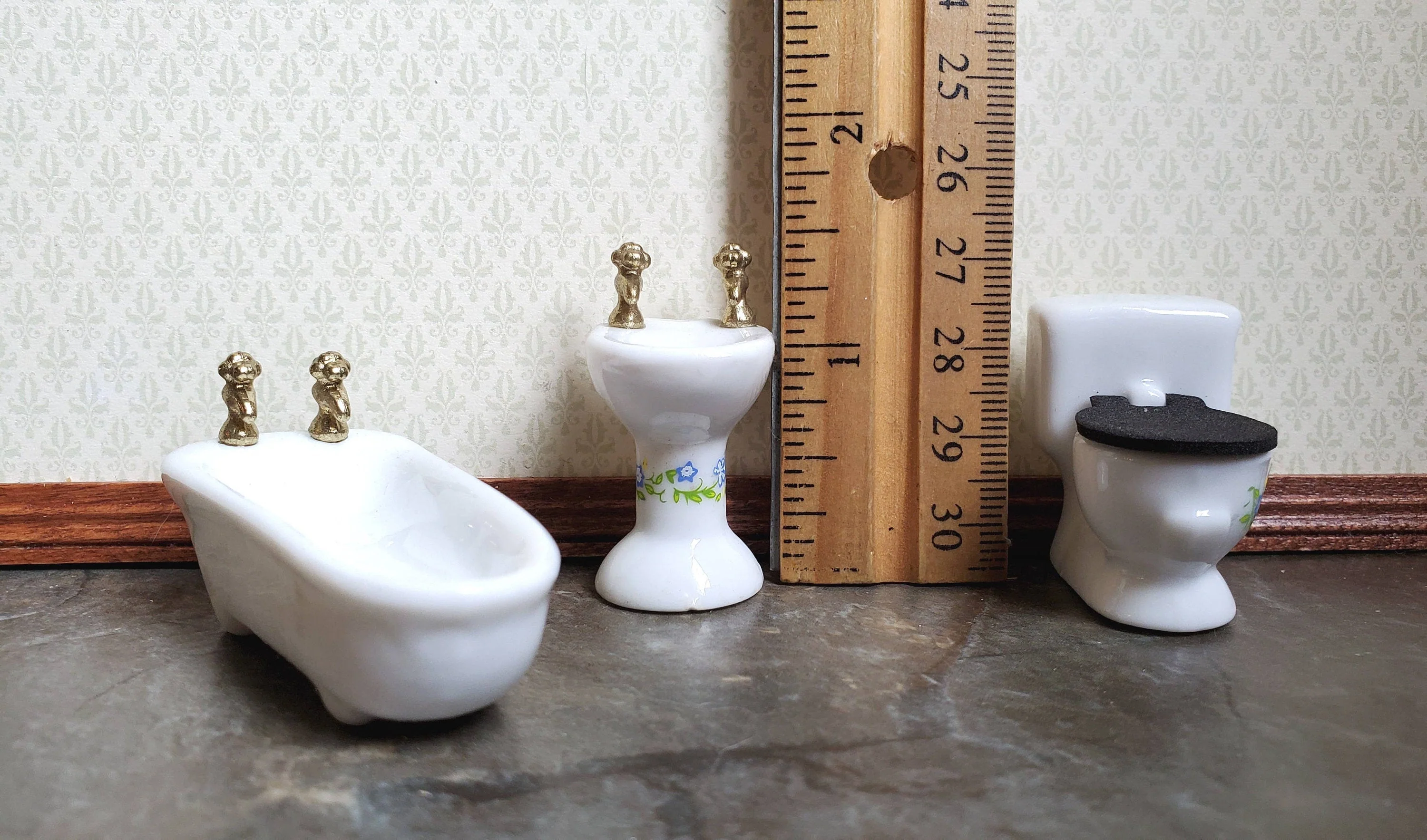 Dollhouse Miniature HALF SCALE Bathroom Set Tub Toilet Sink White 1:24 Scale - Image 4