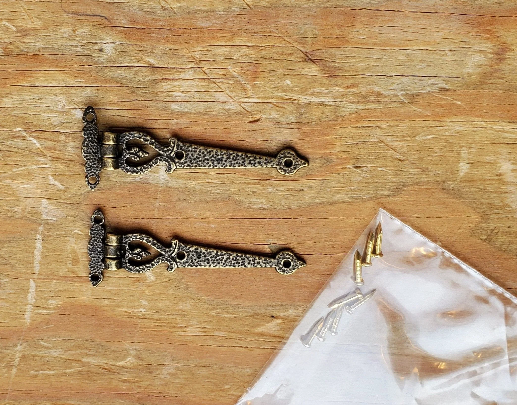 Dollhouse Miniature Hinge Large Antique Style Bronze 1:12 Scale Includes Nails