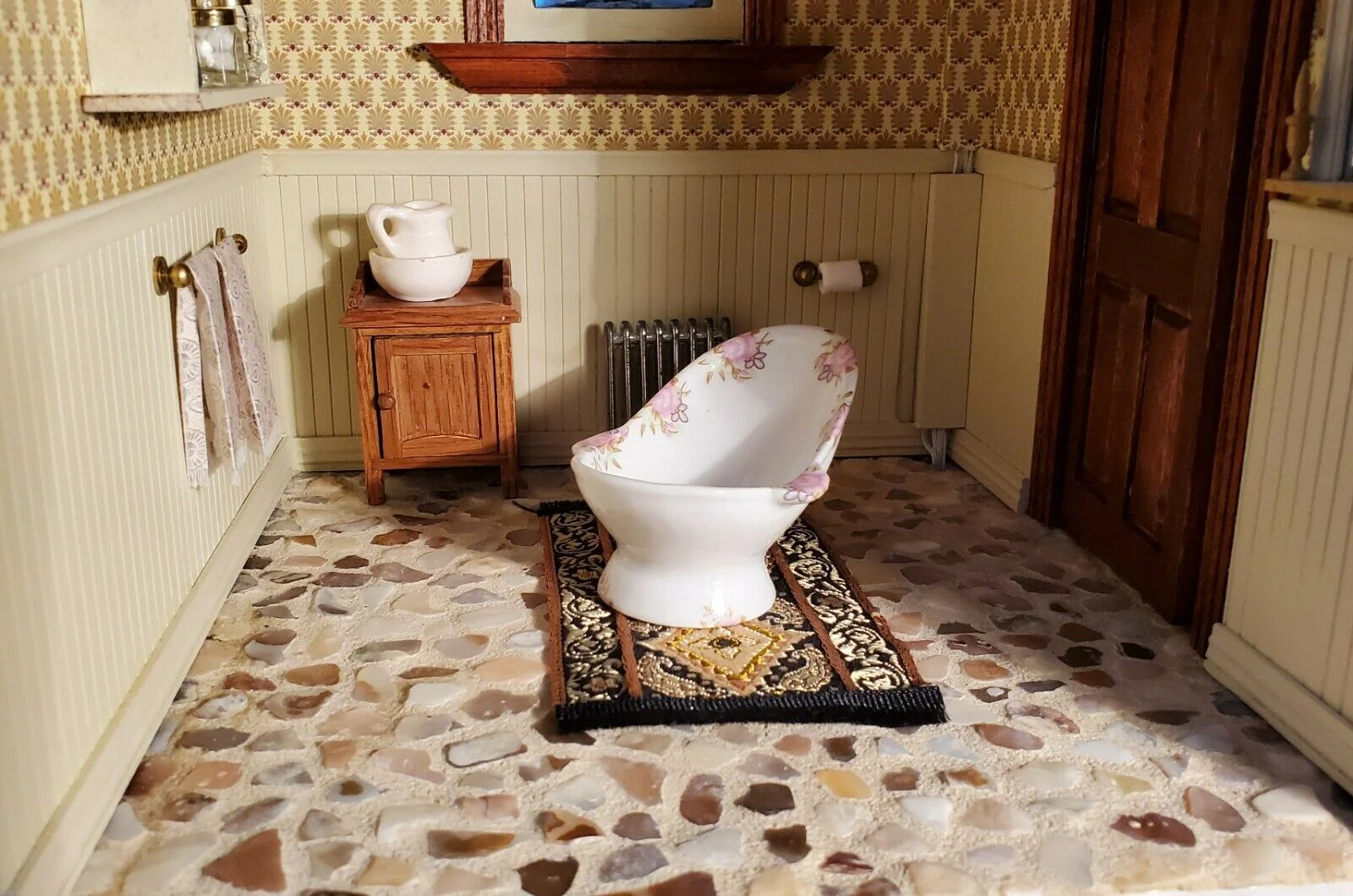 Dollhouse Miniature Hip Bathtub Ceramic Tub Small Pink Floral Design 1:12 Scale - Image 3