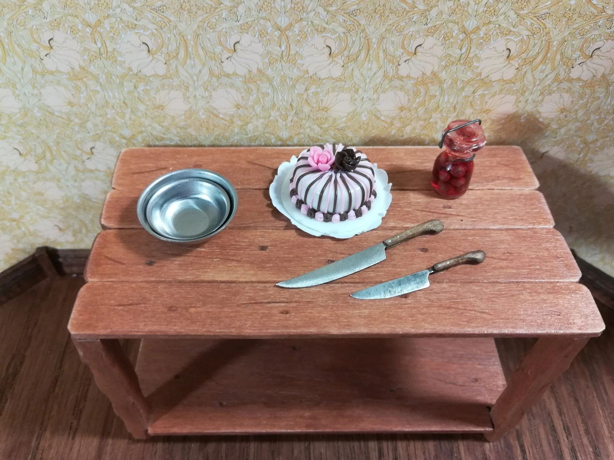 Dollhouse Miniature Kitchen Knives 2 Large Sir Thomas Thumb 1:12 Scale Knives - Image 2