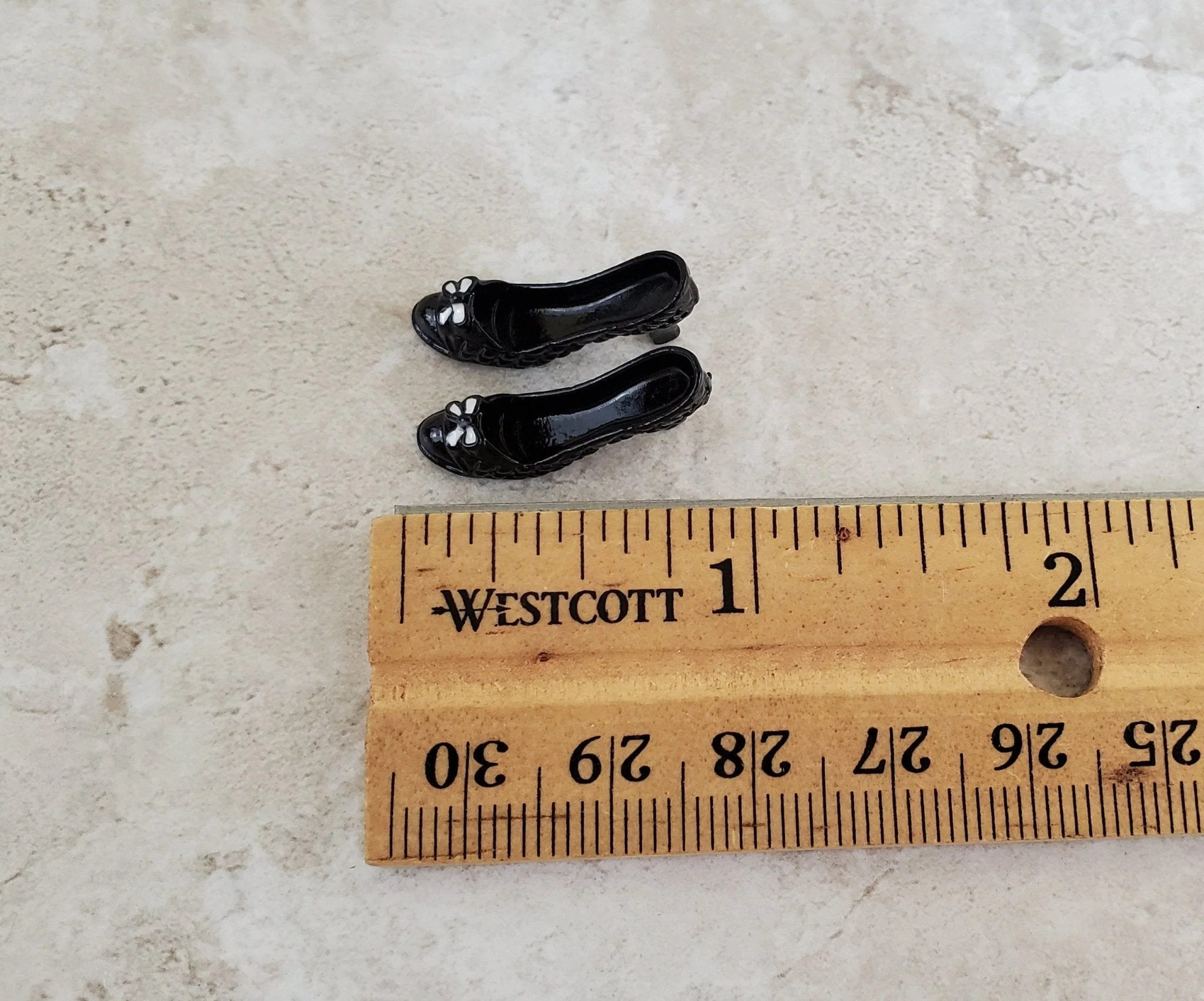 Dollhouse Miniature Ladies High Heel Shoes Pumps Black with Bow 1:12 Scale Metal - Image 4