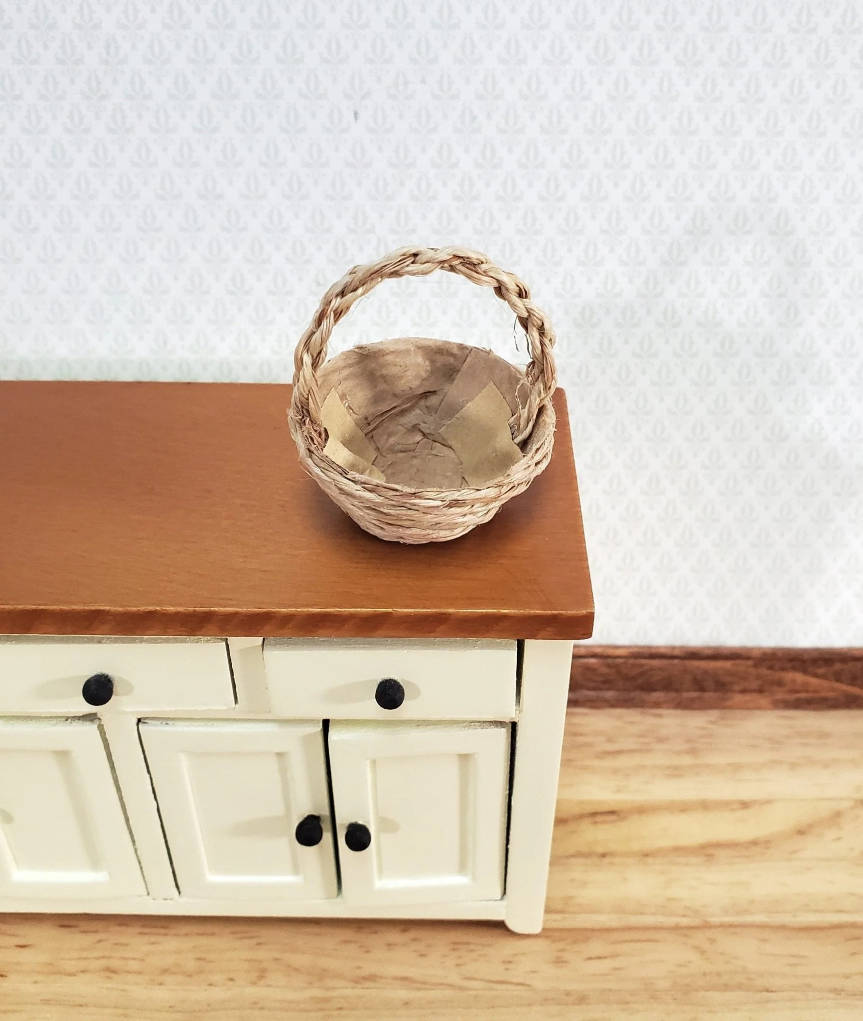 Dollhouse Miniature Large Basket Natural Fiber Round with Handle - Image 2
