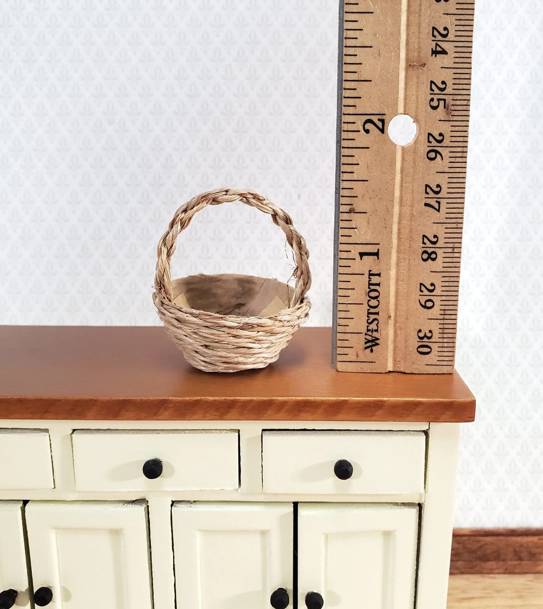 Dollhouse Miniature Large Basket Natural Fiber Round with Handle - Image 4