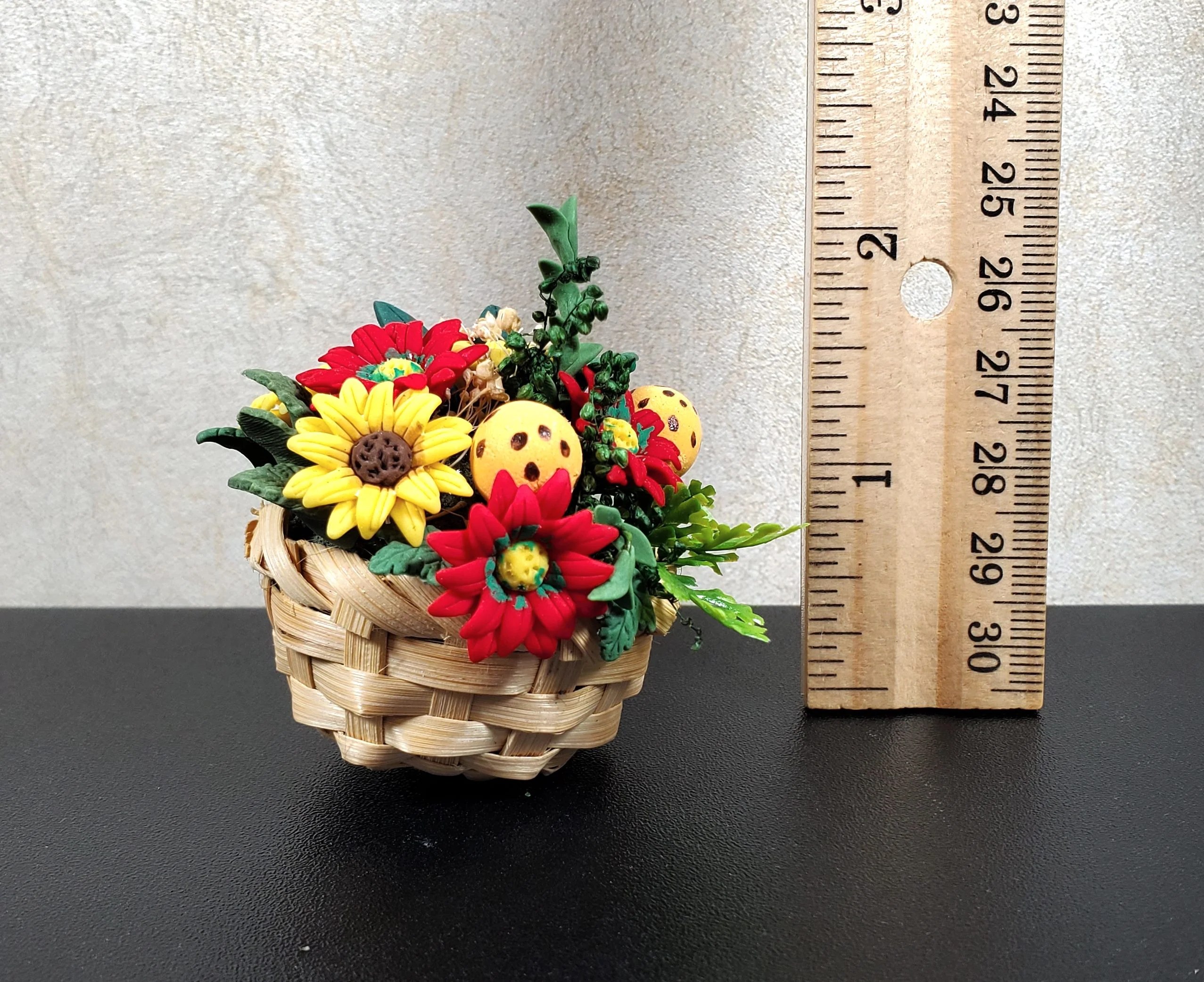 Dollhouse Miniature Large Yellow Sunflowers Arrangement 1:12 Scale Miniature - Image 4