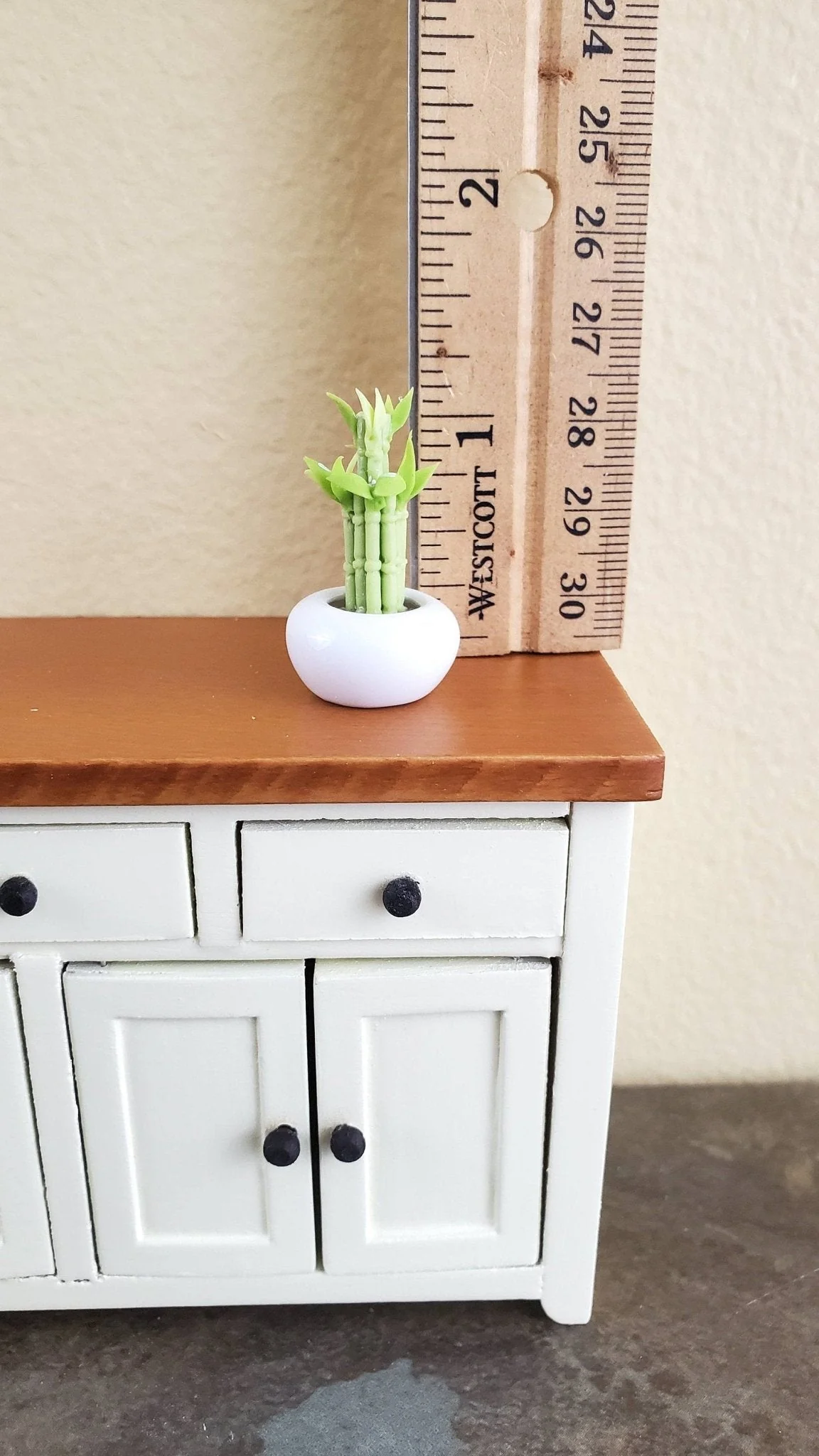 Dollhouse Miniature Lucky Bamboo Plant Stalks in Ceramic Pot 1:12 Scale Houseplant - Image 4