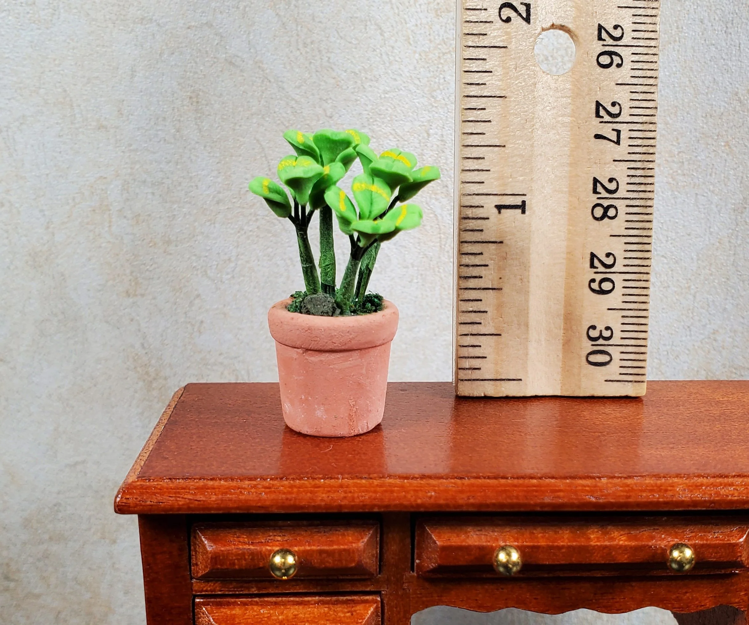 Dollhouse Miniature Lucky Four Leaf Clovers in Terra Cotta 1:12 Scale Miniature - Image 3