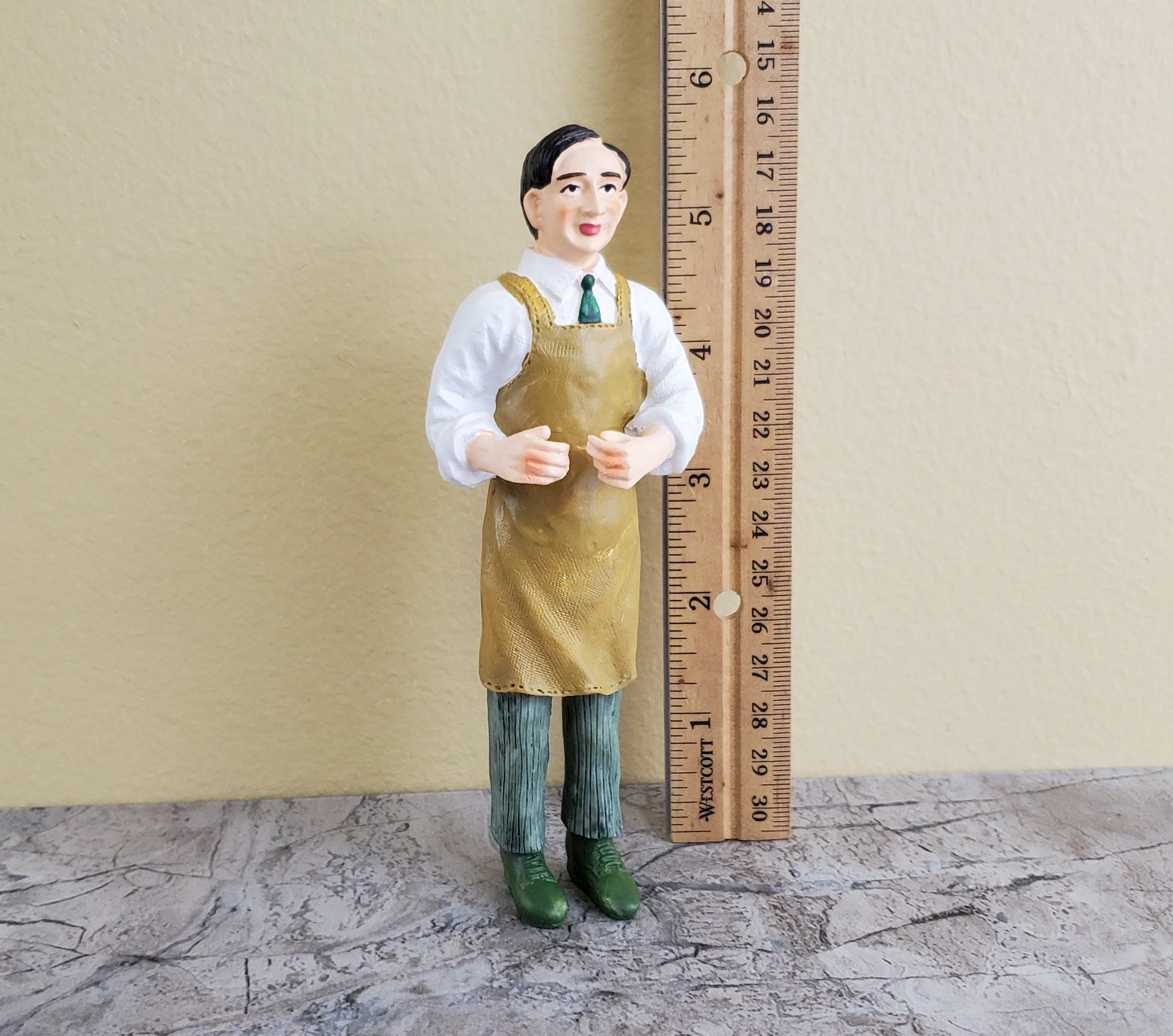 Dollhouse Man Shopkeeper Butler Standing with Apron Resin 1:12 Scale Miniature - Image 4