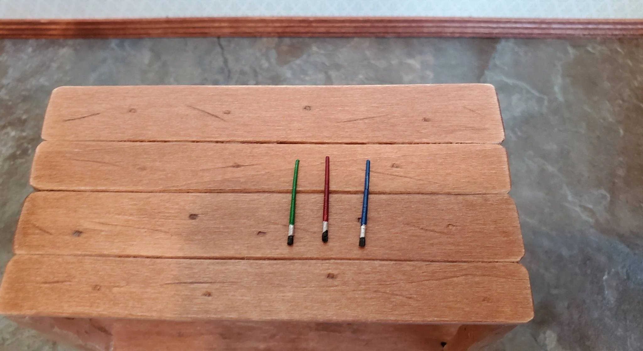 Dollhouse Miniature Paint Brushes x3 1:12 Scale Painted Metal Red Green Blue - Image 2