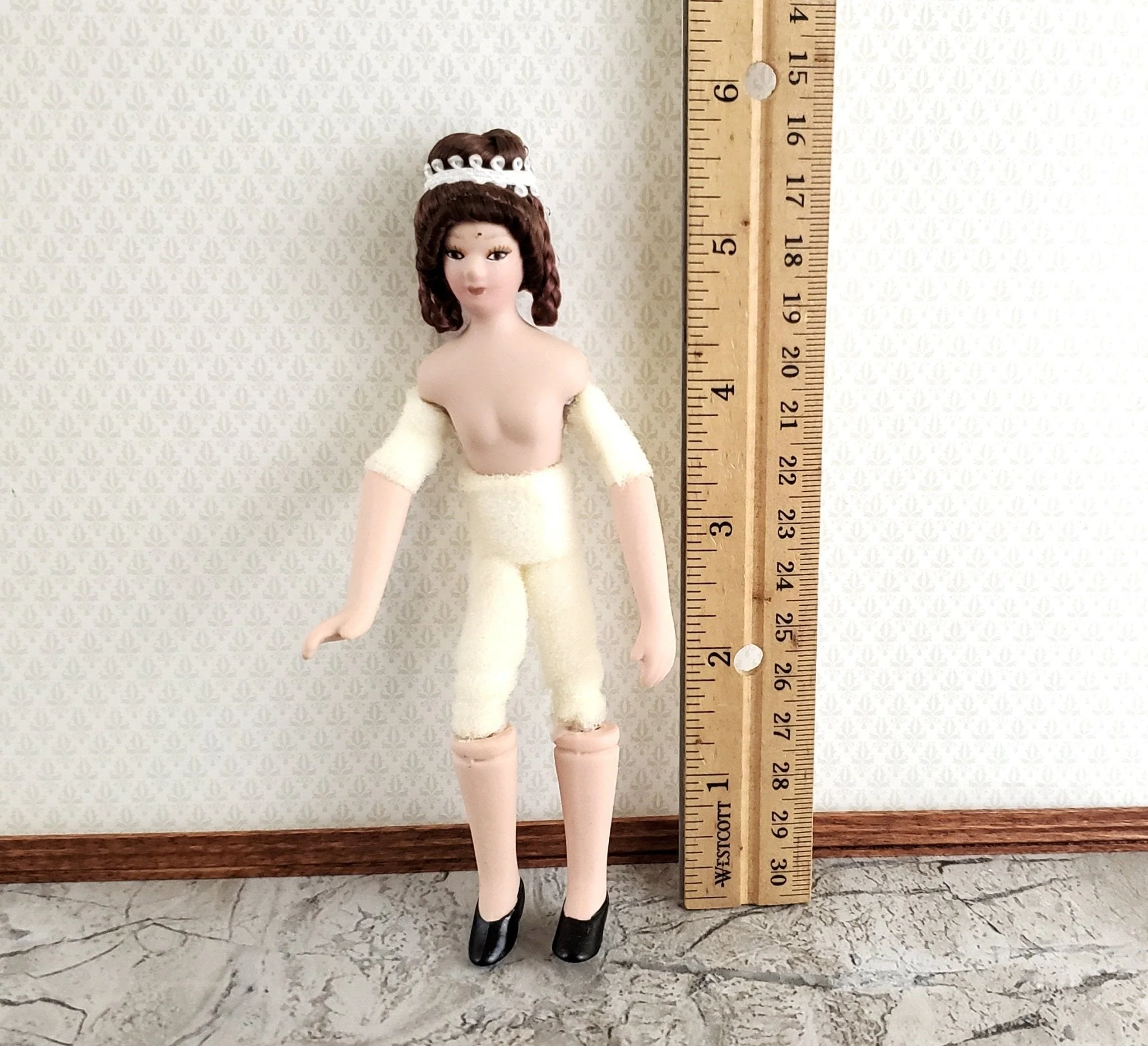 Dollhouse Miniature Porcelain Doll Undressed Female Mom Poseable 1:12 Scale Woman - Image 4