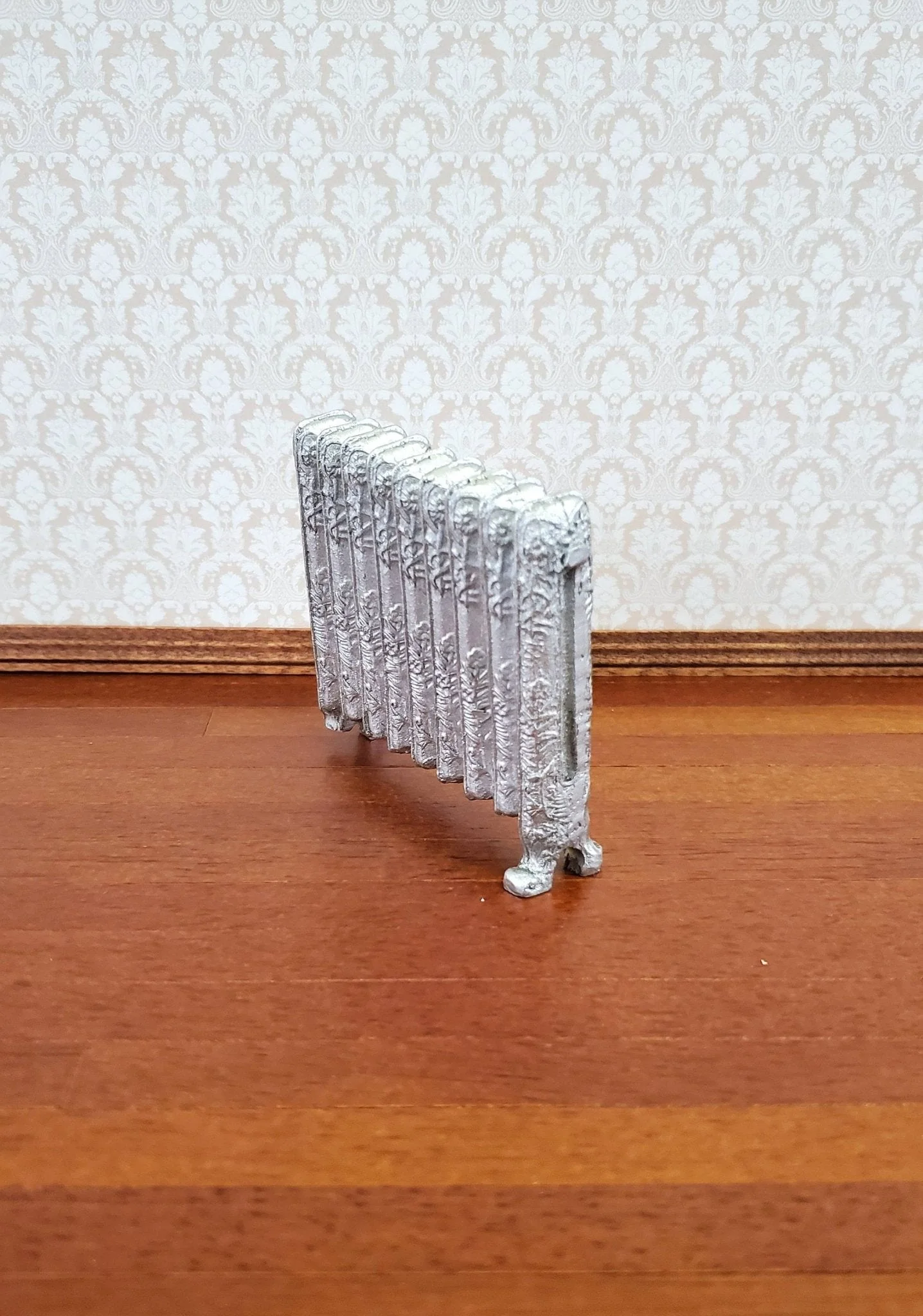 Dollhouse Miniature Radiator Large Silver Fancy 1:12 Scale Resin Accessory - Image 3