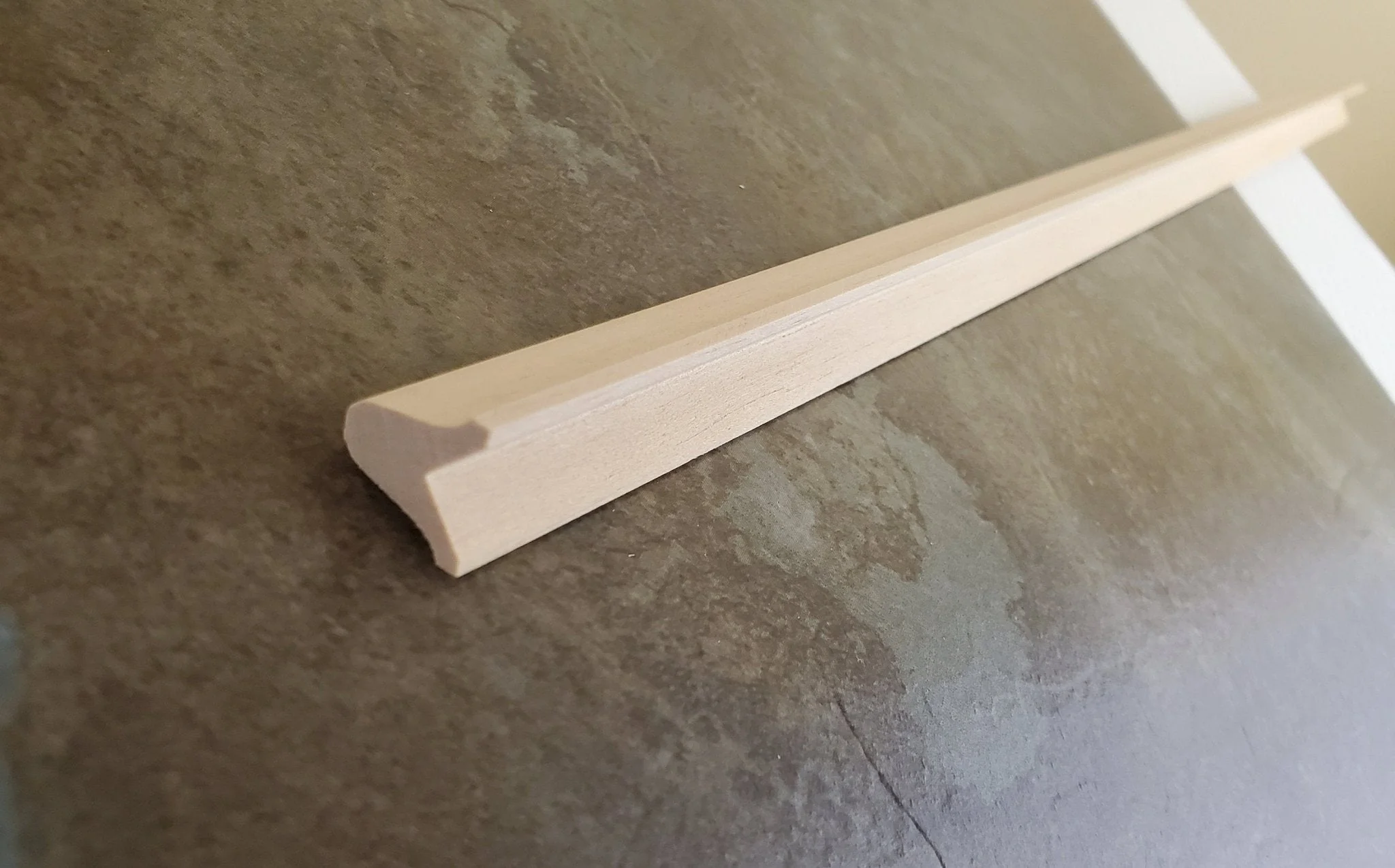 Dollhouse Miniature Roof Top Peak Ridge Molding Trim 5/8" x 18" 1:12 Scale HW7060 - Image 2