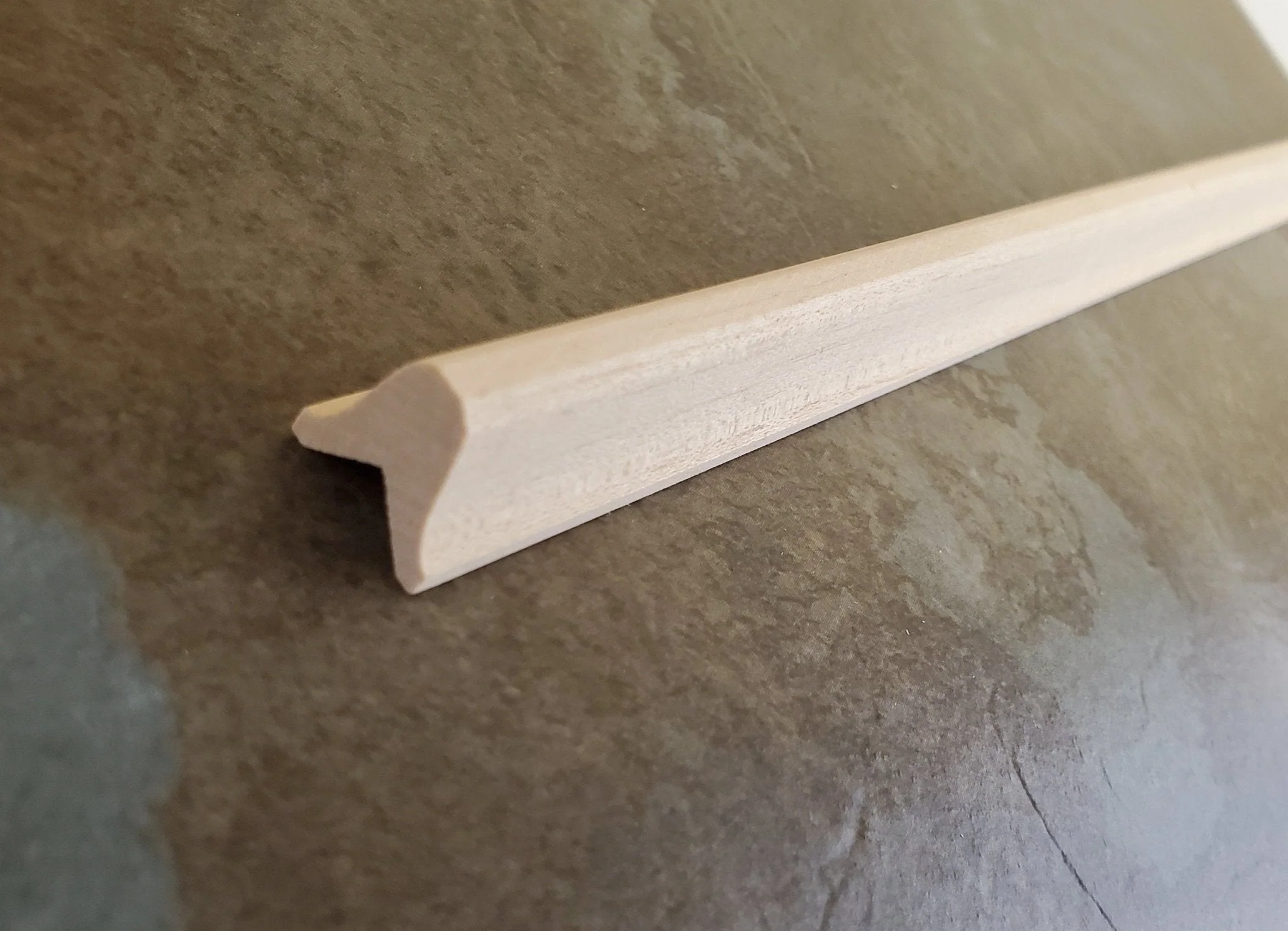 Dollhouse Miniature Roof Top Peak Ridge Molding Trim 5/8" x 18" 1:12 Scale HW7060 - Image 3