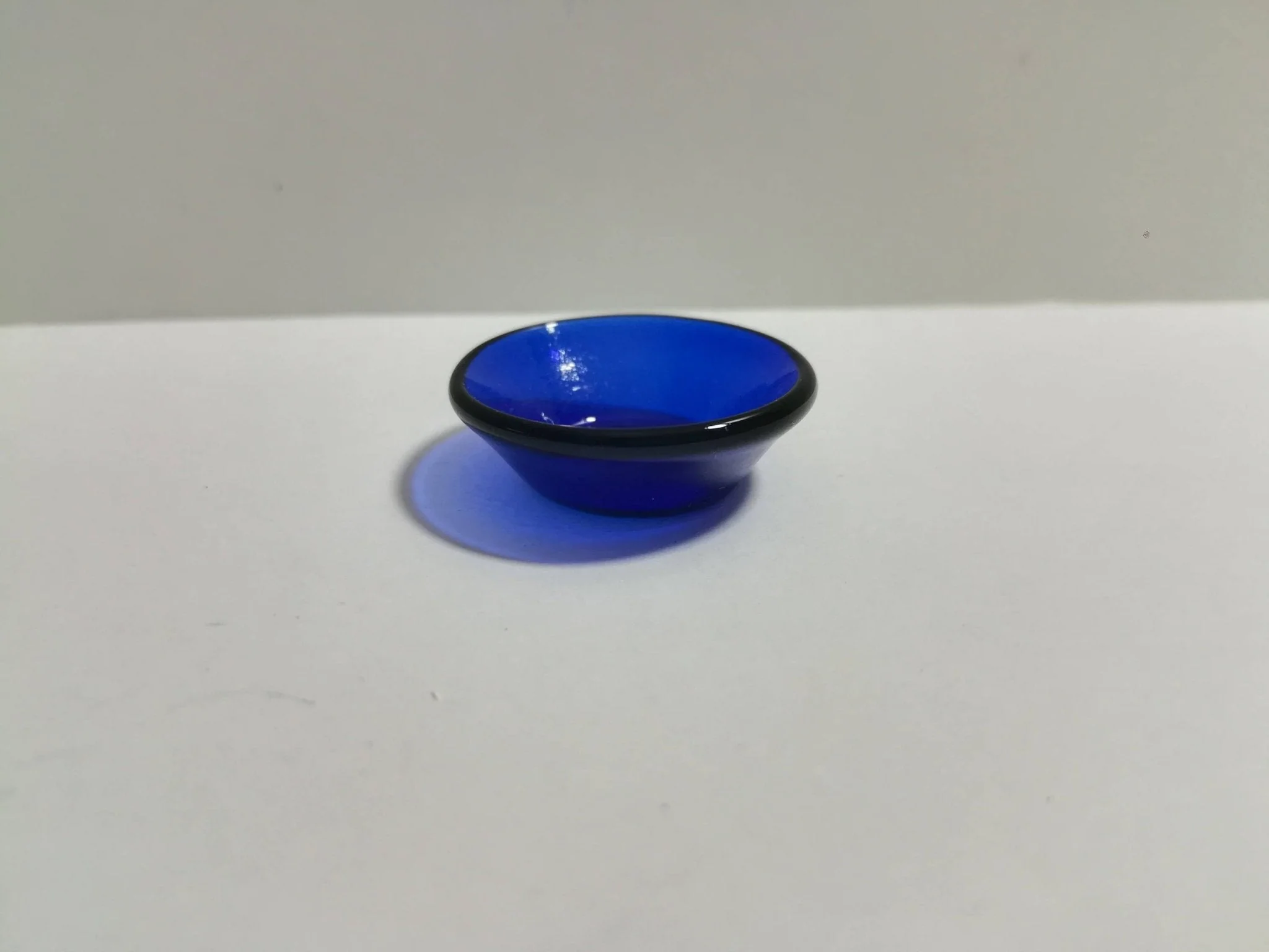 Dollhouse Miniature Serving Bowl Cobalt Blue Glass Decorative 1:12 Scale