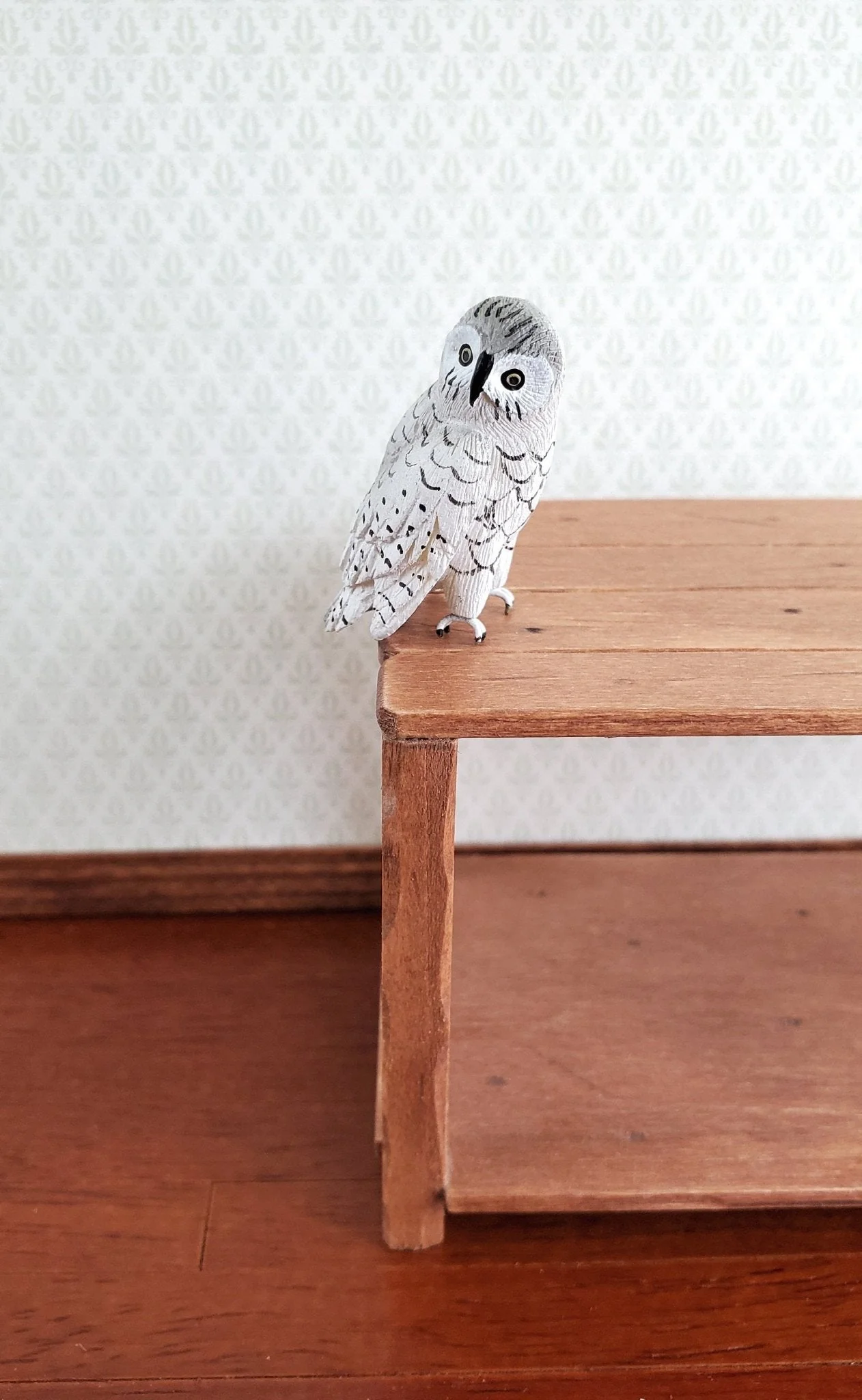 Dollhouse Miniature Snowy Owl Large Resin 1:12 Scale Bird 1 1/2" tall