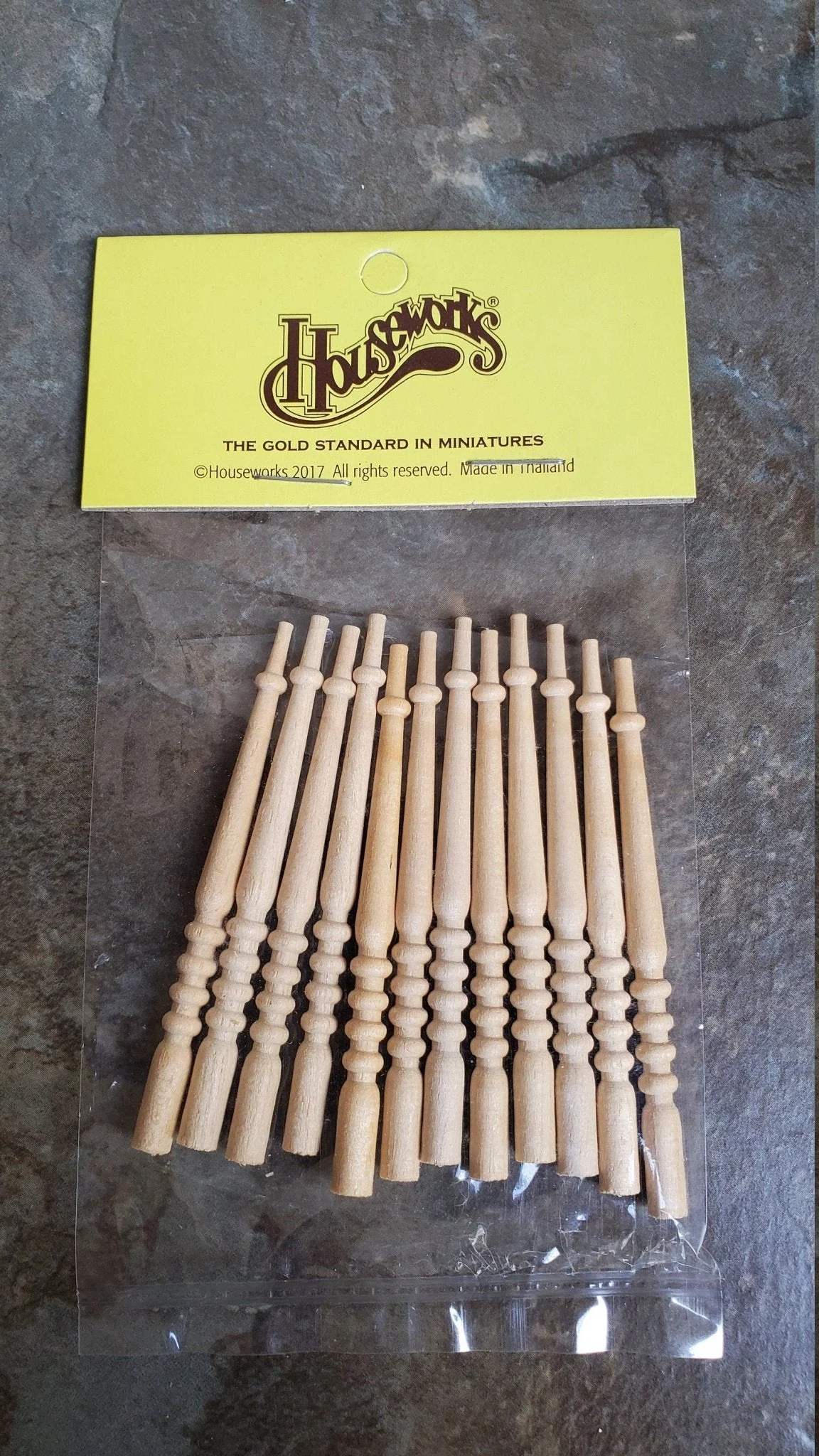 Dollhouse Miniature Spindles Stair Balusters 1:12 Scale 2 5/8" Tall posts HW7019