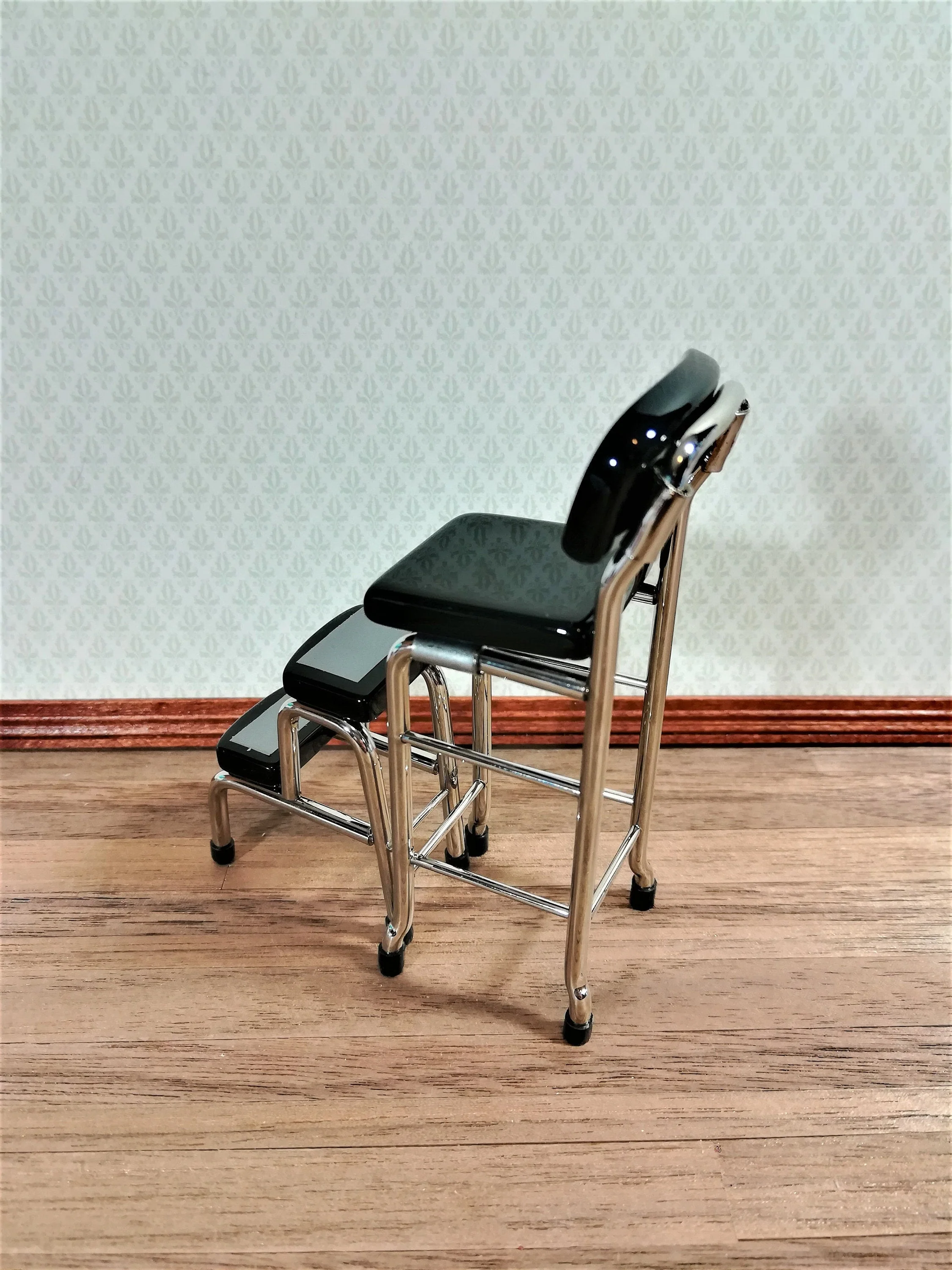 Dollhouse Retro Step Stool Tall Chair 1950s Style Black 1:12 Scale Miniature - Image 4