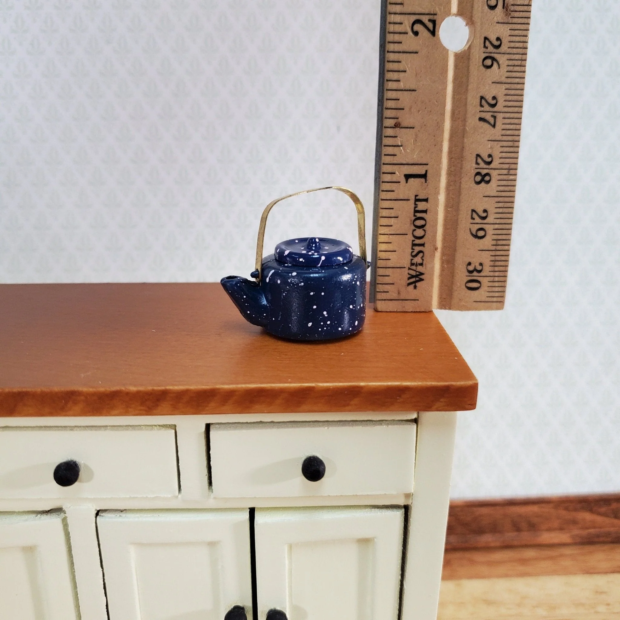 Dollhouse Miniature Teapot Kettle Blue Speckled 1:12 Scale Kitchen Accessories - Image 3