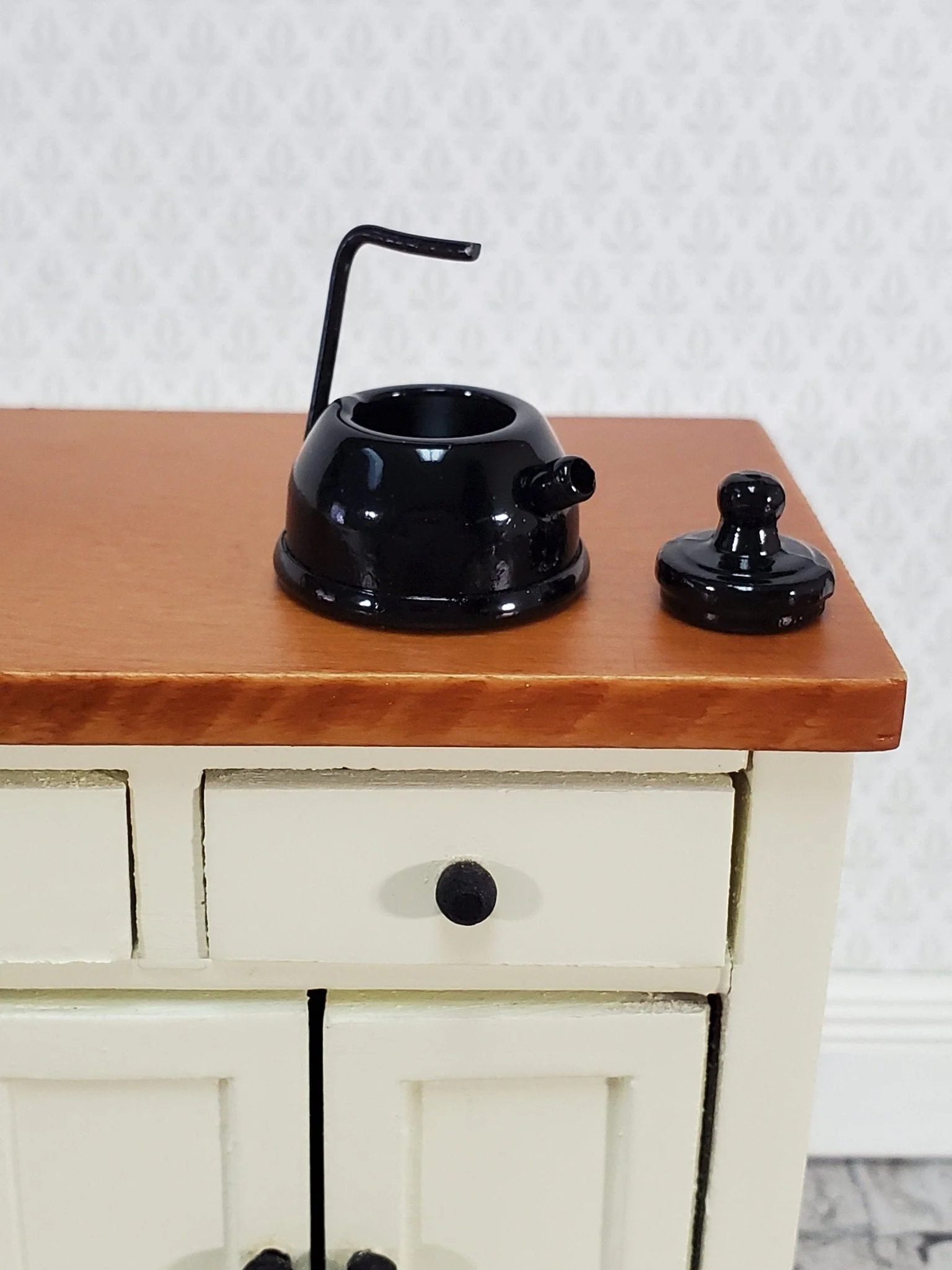 Dollhouse Miniature Teapot Kettle Modern Black with Lid 1:12 Scale Kitchen Accessories - Image 3