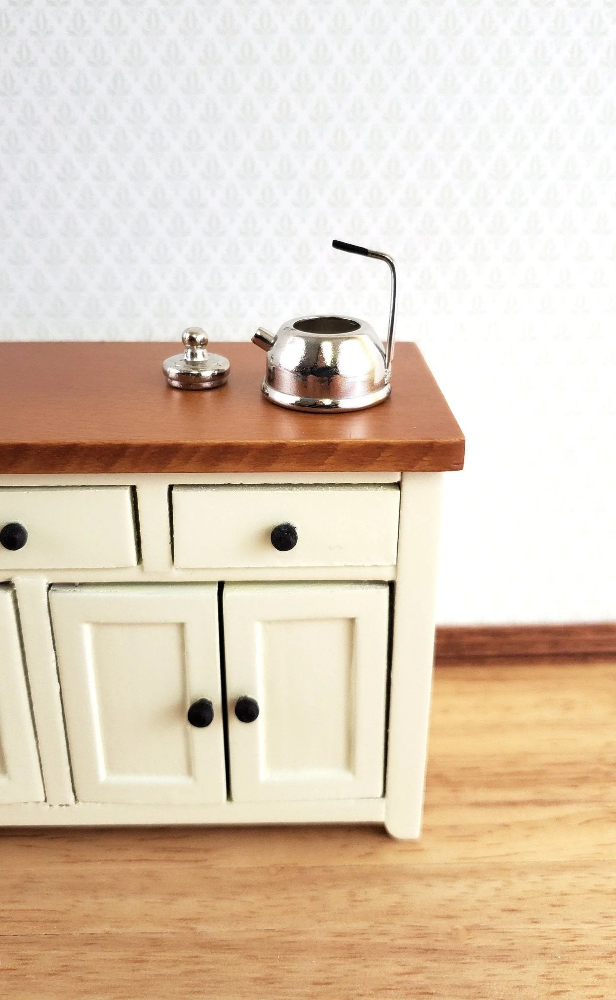 Dollhouse Miniature Teapot Kettle Modern Silver with Lid 1:12 Scale Kitchen Accessories - Image 2
