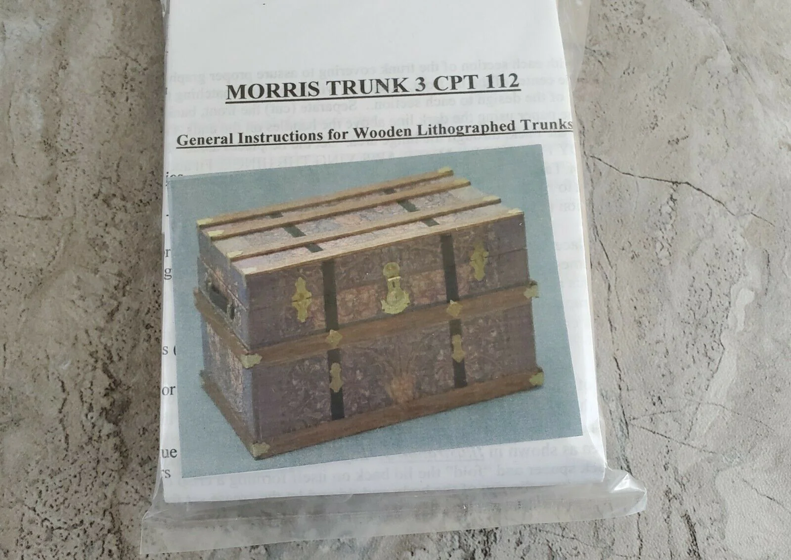 Dollhouse Miniature Trunk Kit William Morris III Antique Style 1:12 Scale - Image 2