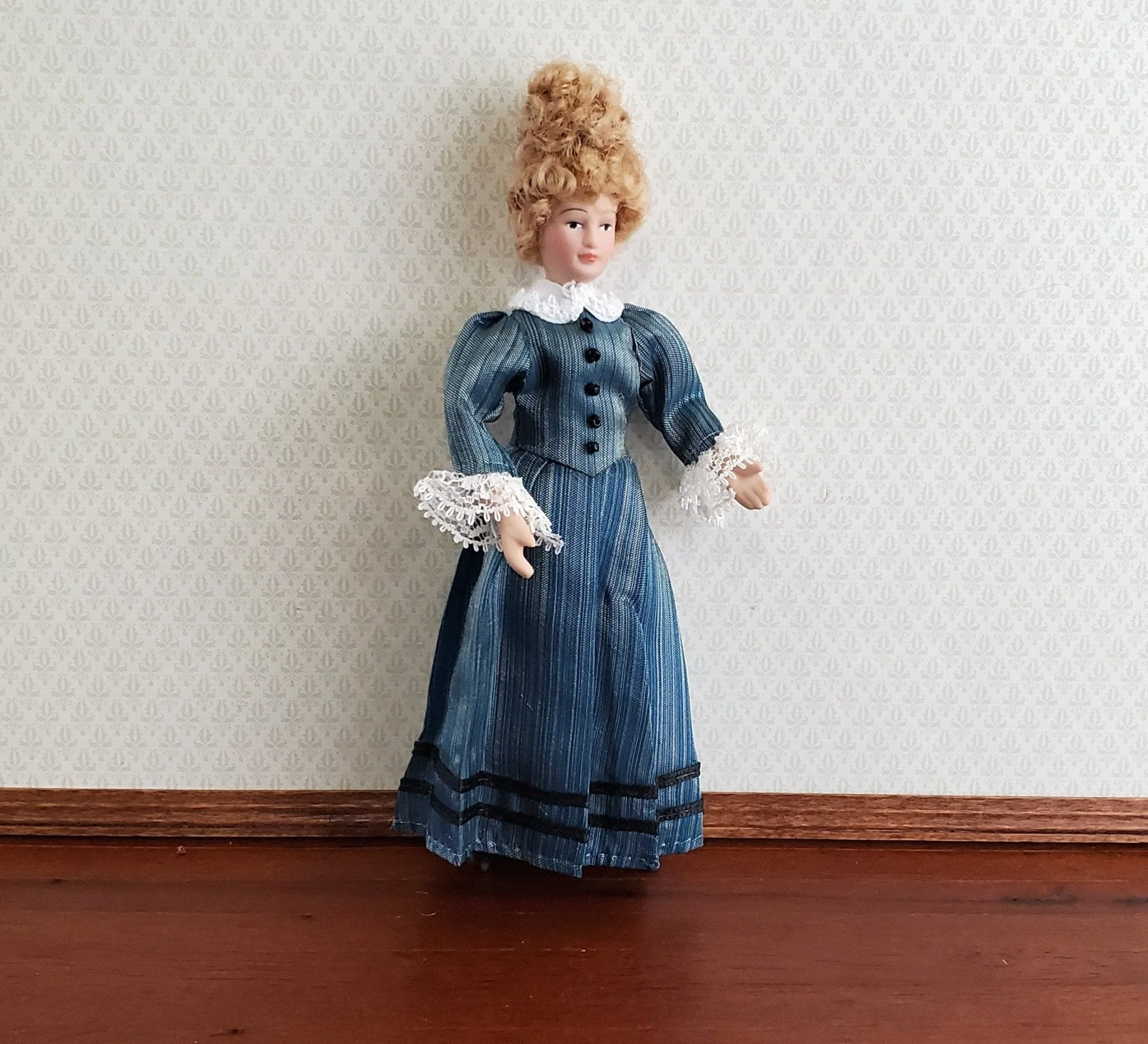 Dollhouse Victorian Doll Porcelain Poseable Blue Green Dress Lace 1:12 Scale Woman
